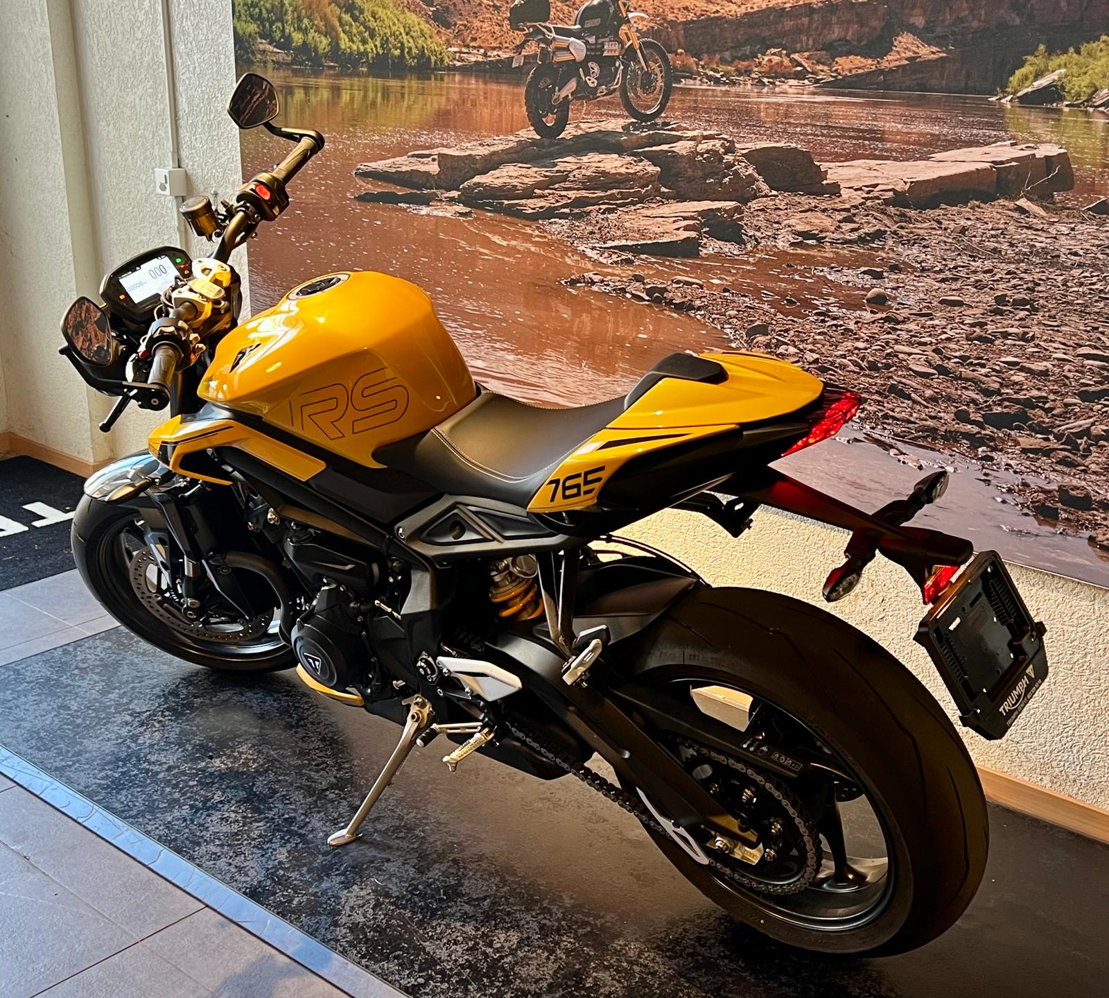 TRIUMPH Street Triple 765 RS-image-4
