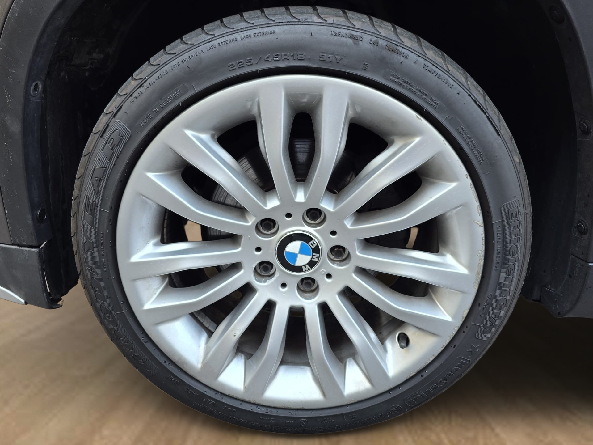 BMW X1 xDrive 20i Sport Line Steptronic-image-18