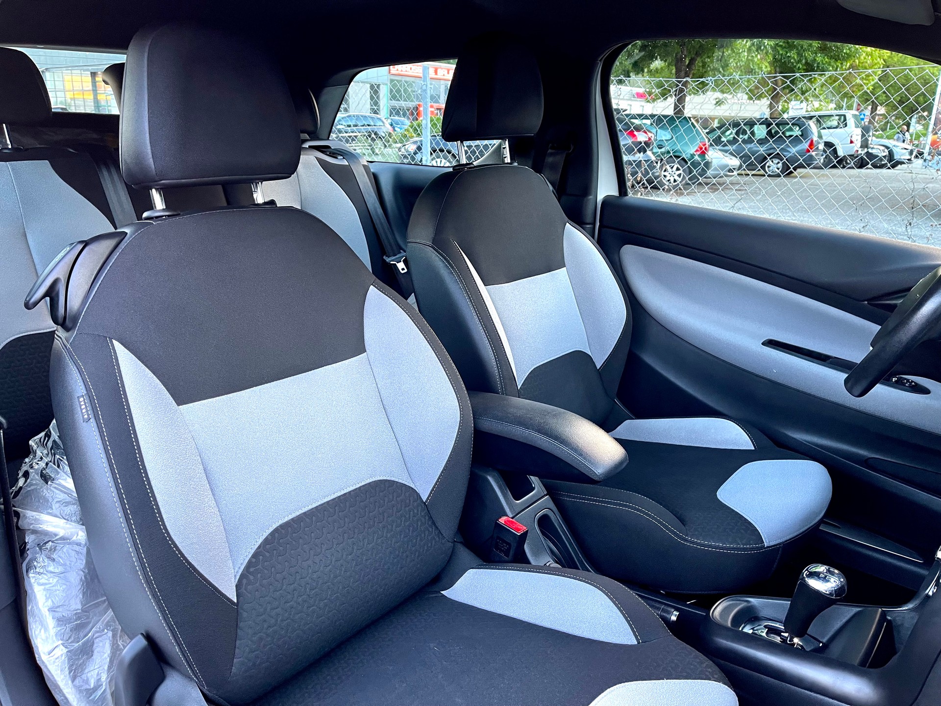 DS AUTOMOBILES DS3 1.2 VTi Chic ETG5-image-11