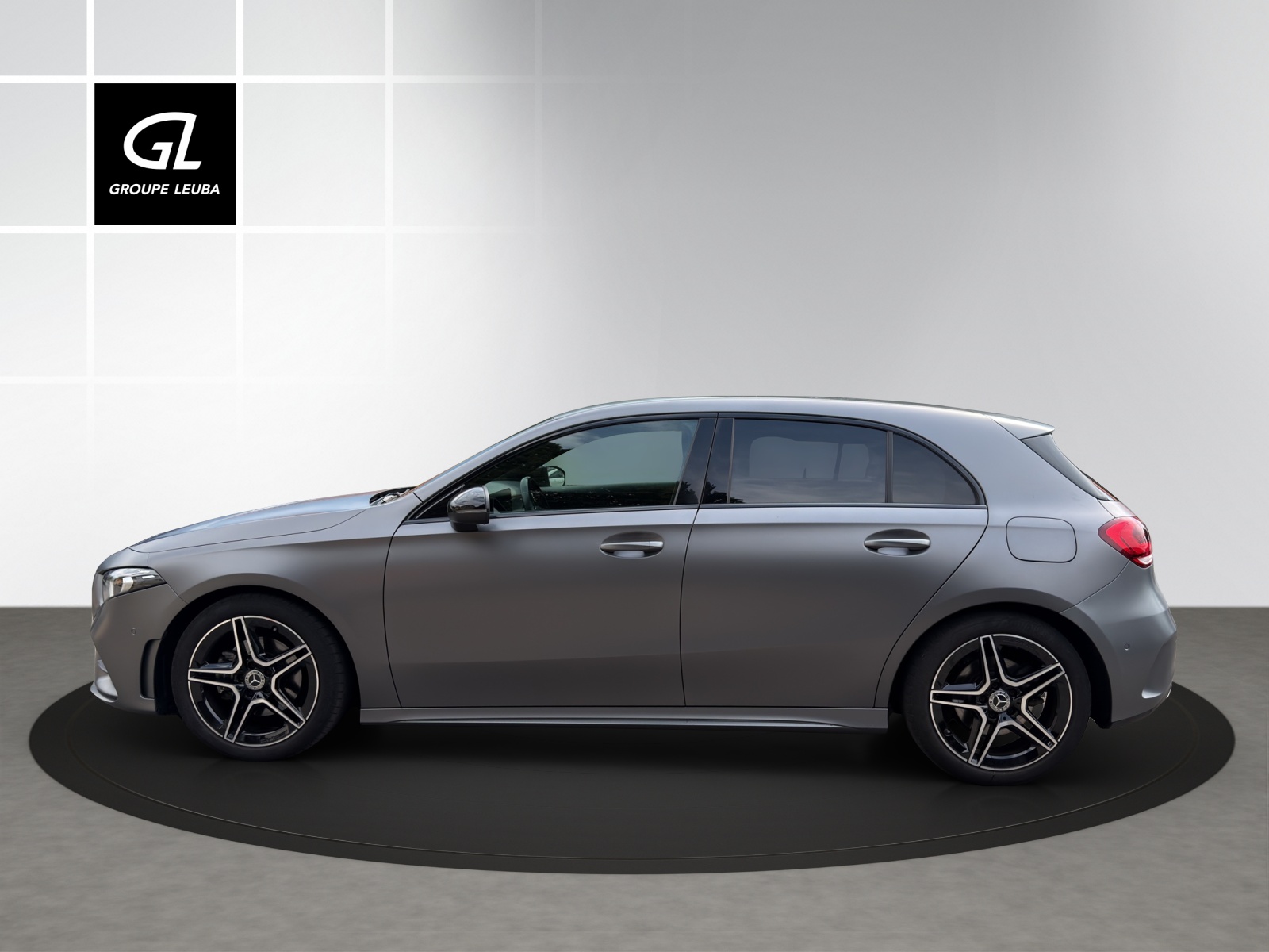 MERCEDES-BENZ A 200 AMG Line 4Matic-showroom-element-2
