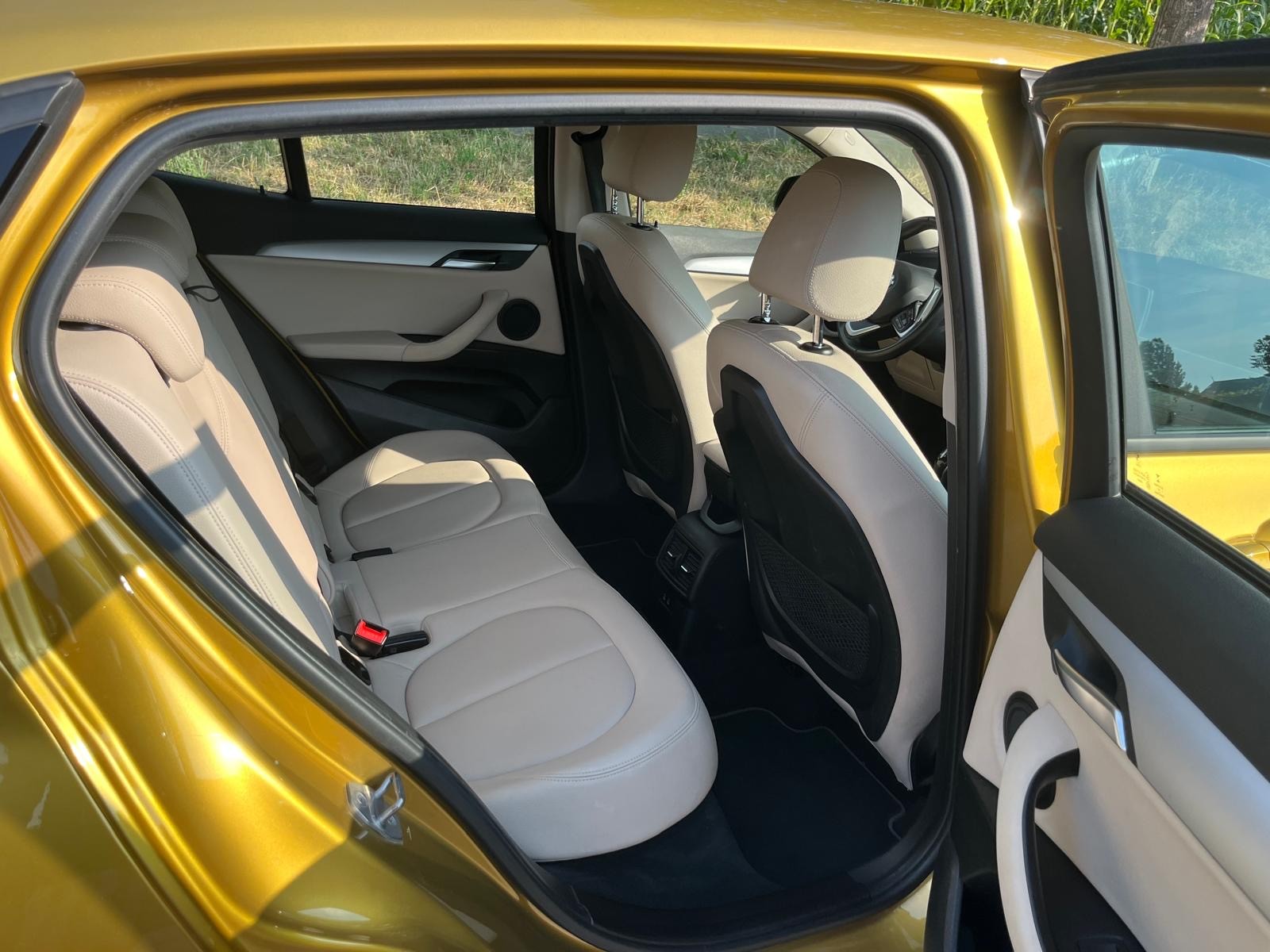 BMW 18i sDrive-image-8