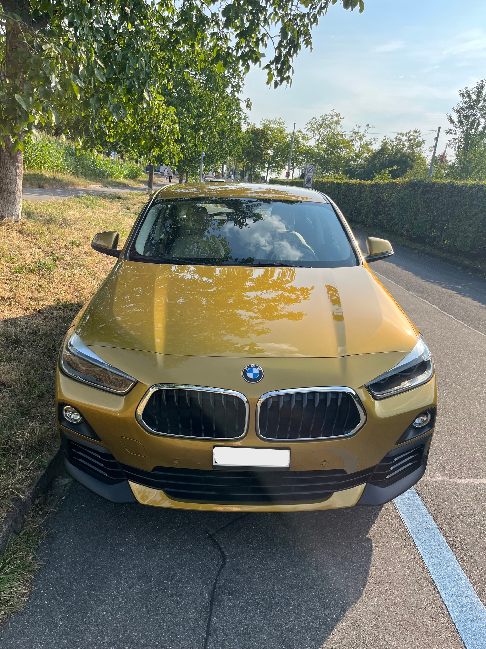 BMW 18i sDrive-image-1