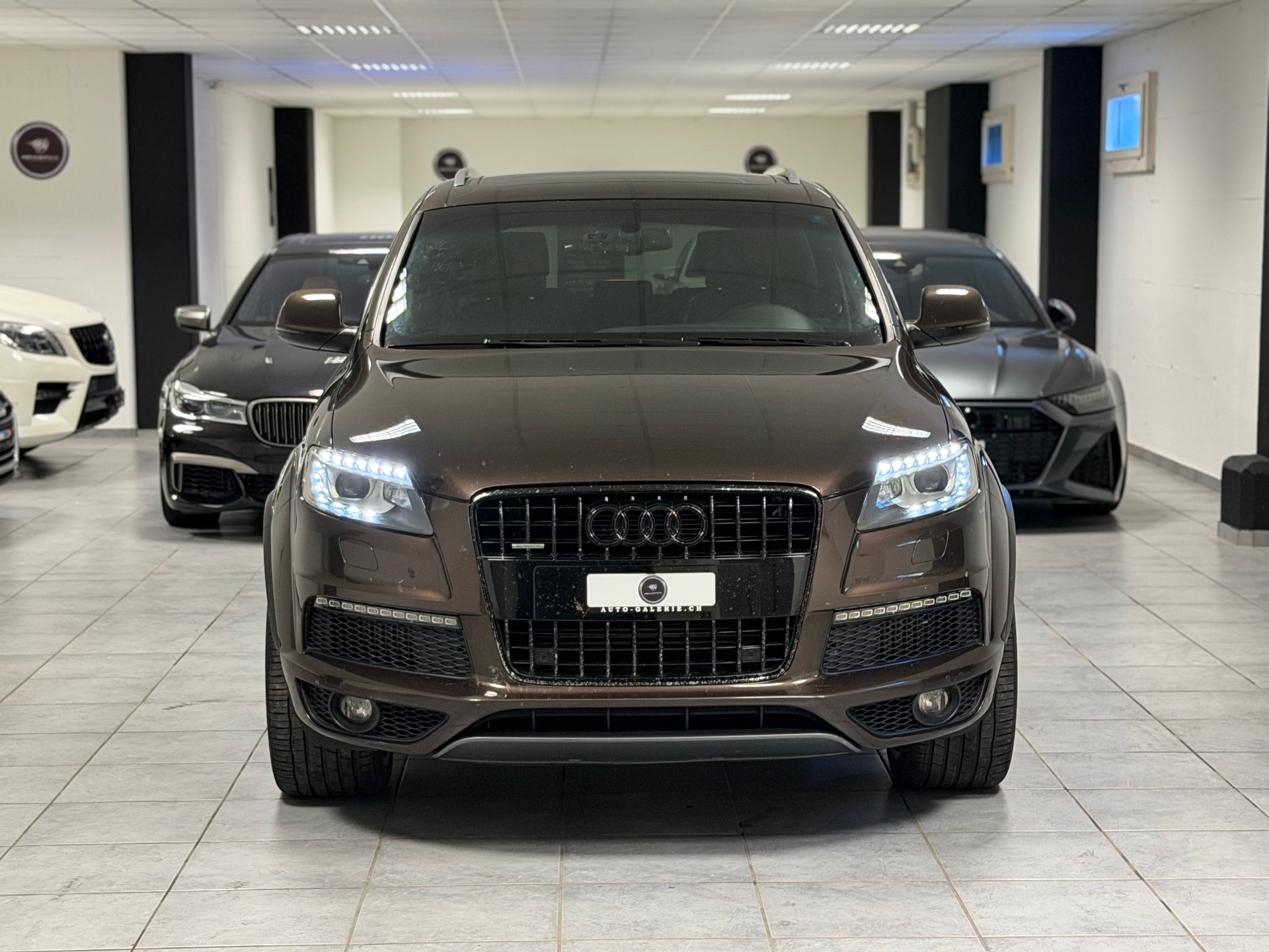 AUDI Q7 4.2 TDI quattro tiptronic-showroom-element-2