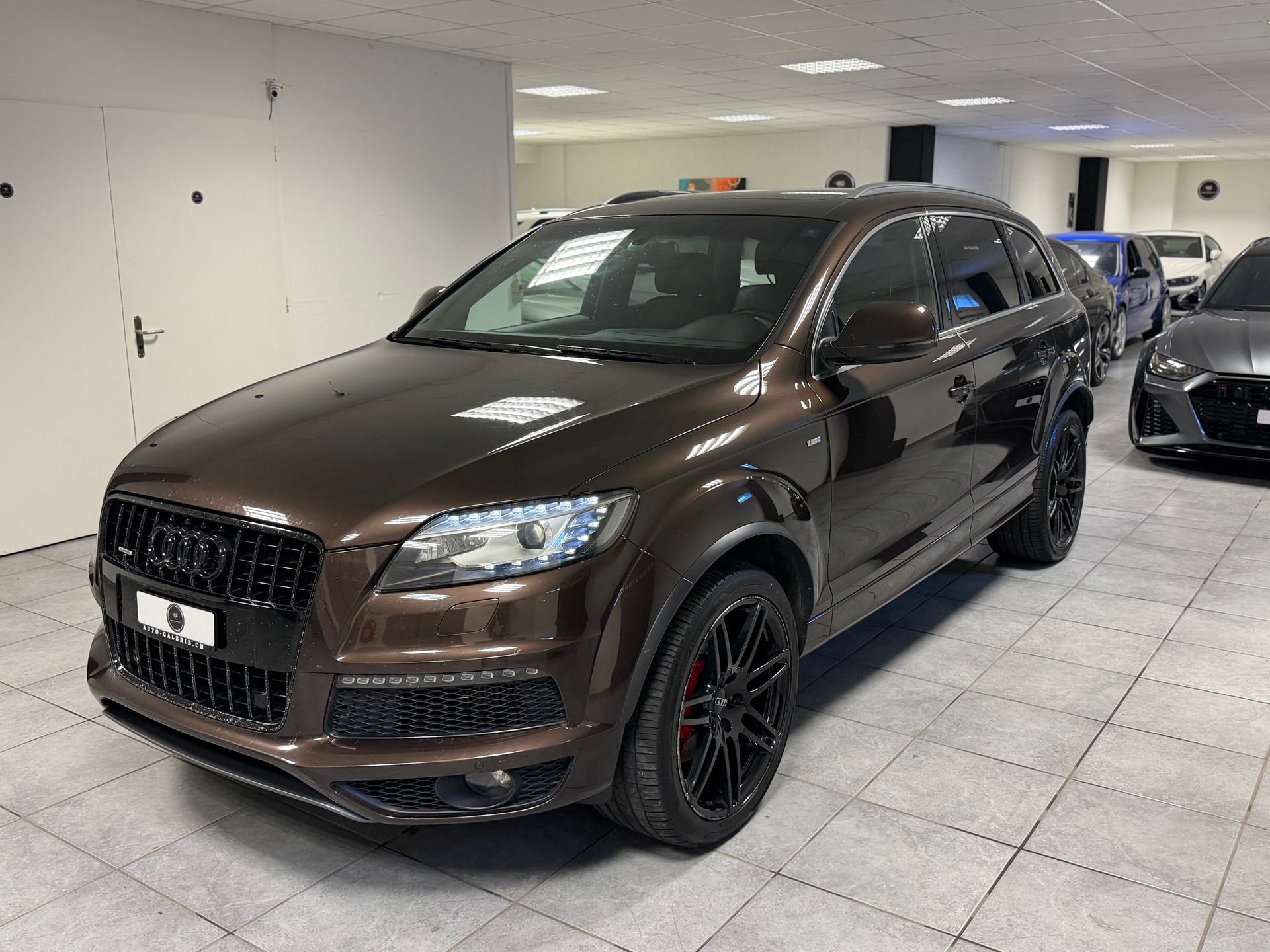 AUDI Q7 4.2 TDI quattro tiptronic-showroom-element-1