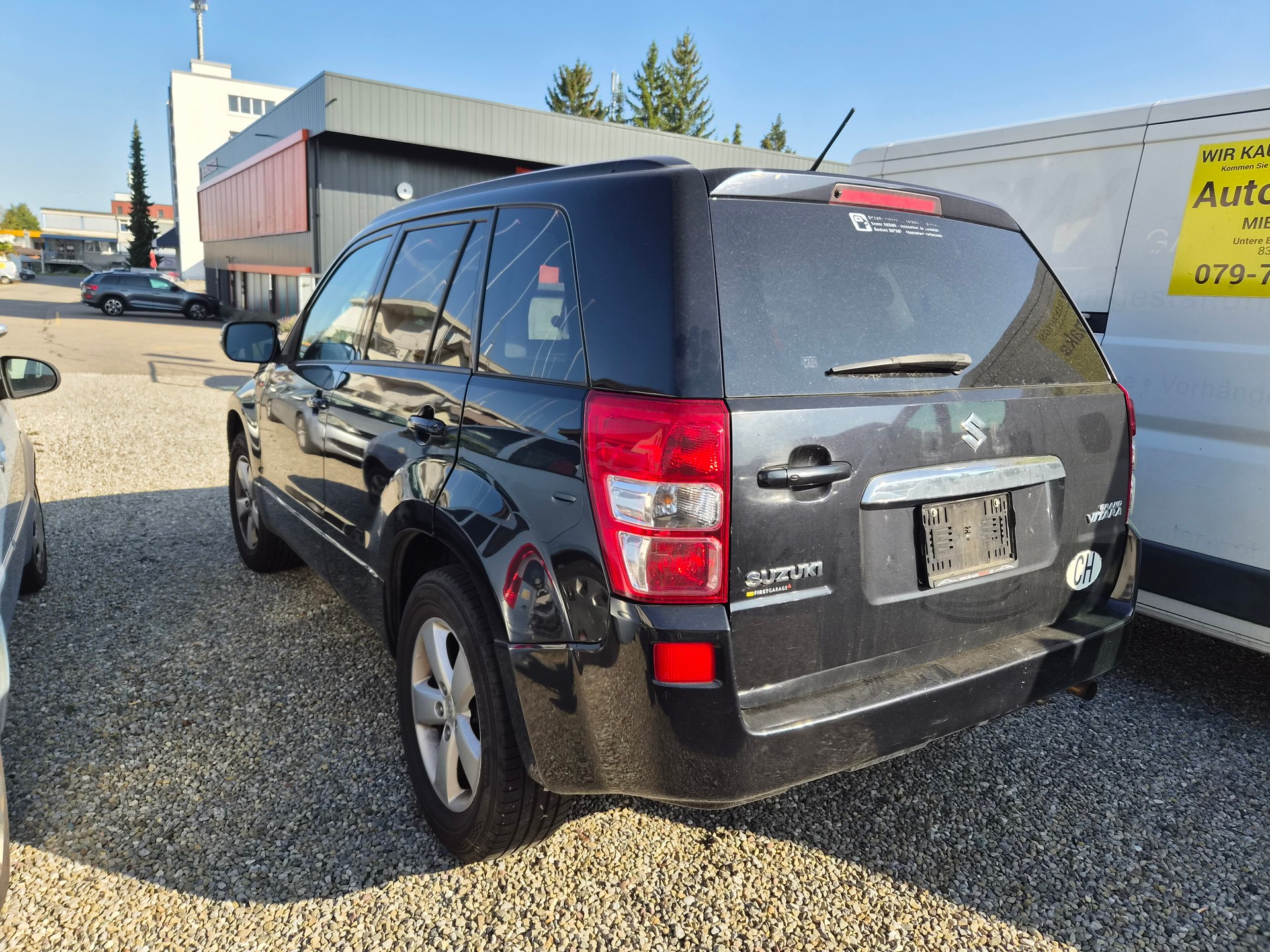 SUZUKI Grand Vitara 2.4 16V GL Top-showroom-element-3