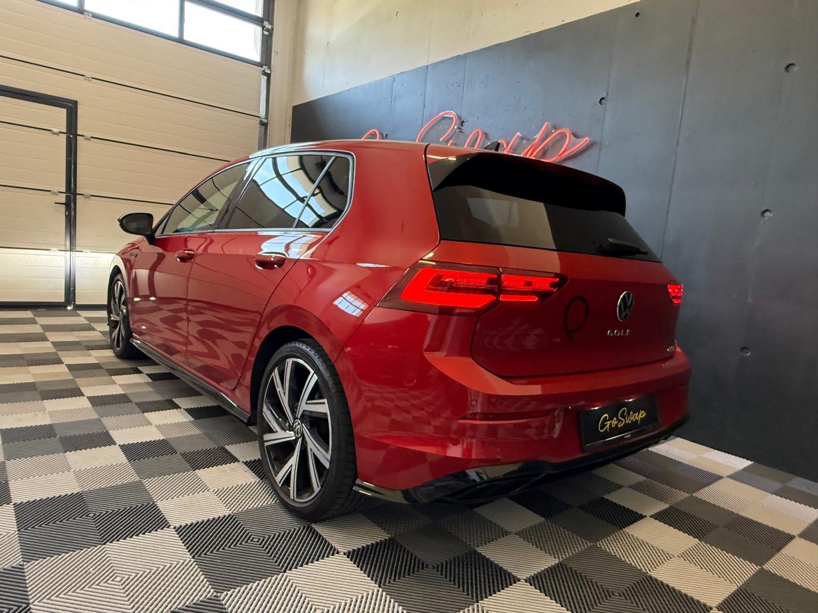 VW Golf 1.5 eTSI R-Line DSG *Matrix LED *Harman Kardon-showroom-element-3