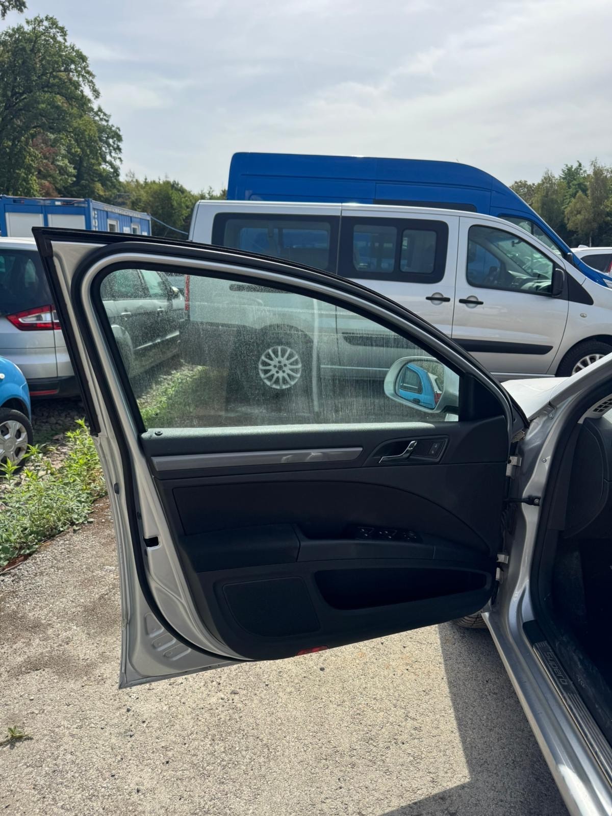 SKODA Superb 2.0 TDi Ambition DSG-image-11