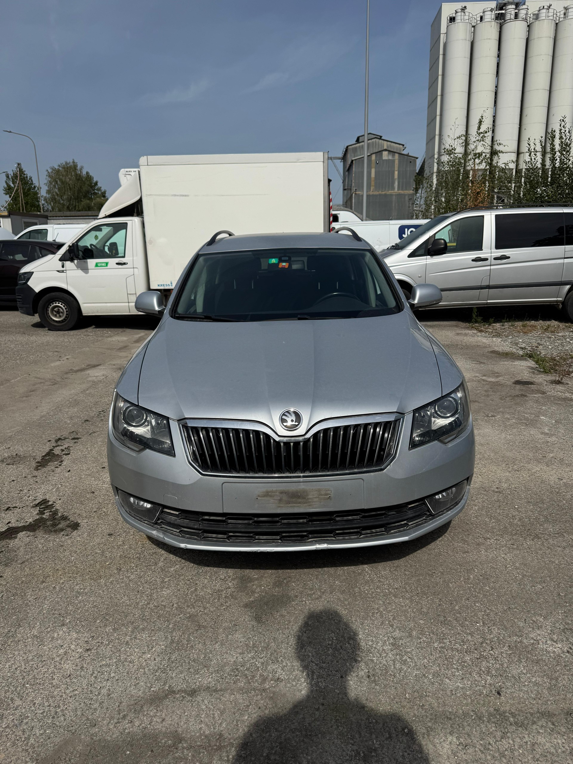 SKODA Superb 2.0 TDi Ambition DSG