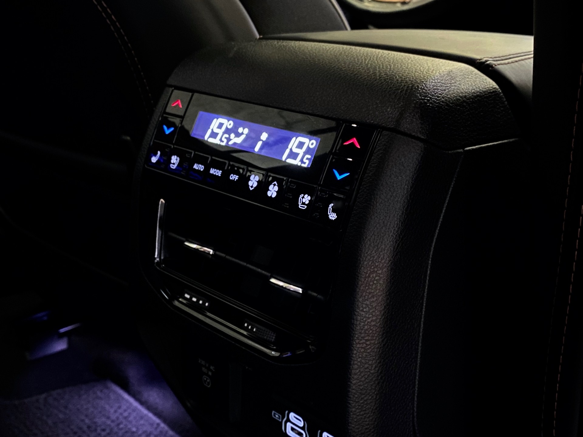 JEEP Grand Cherokee 2.0 *Plug-in-Hybrid*Summit*Swiss*Reserve*4xe*-image-10