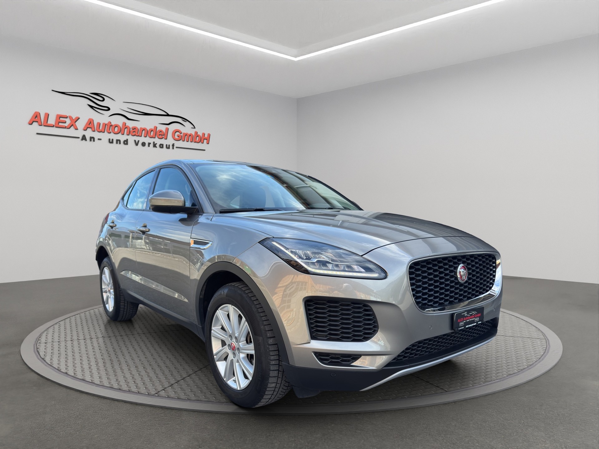 JAGUAR E-Pace 2.0 P250 R-Dynamic S AWD Automatik-image-8