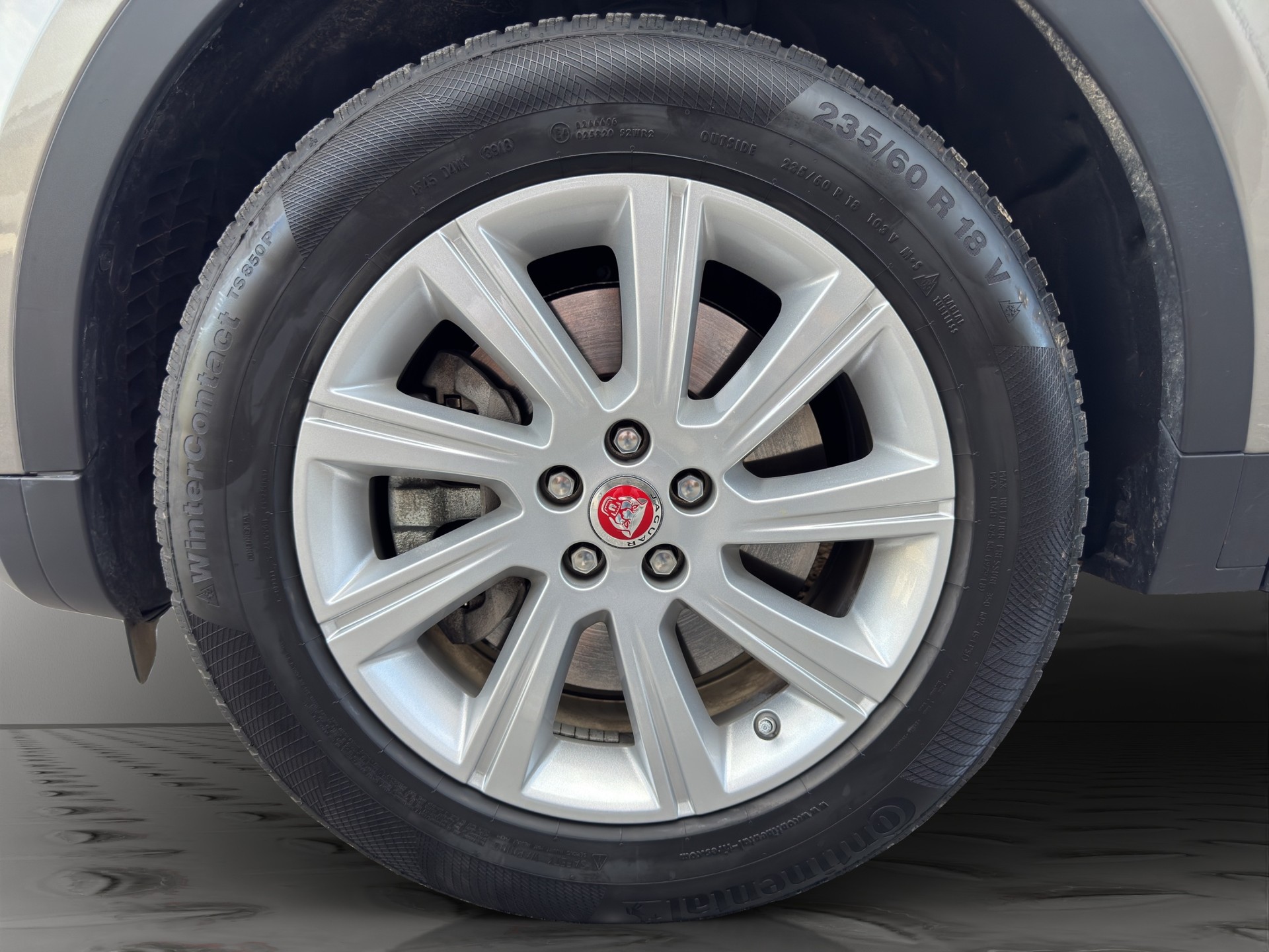 JAGUAR E-Pace 2.0 P250 R-Dynamic S AWD Automatik-image-14