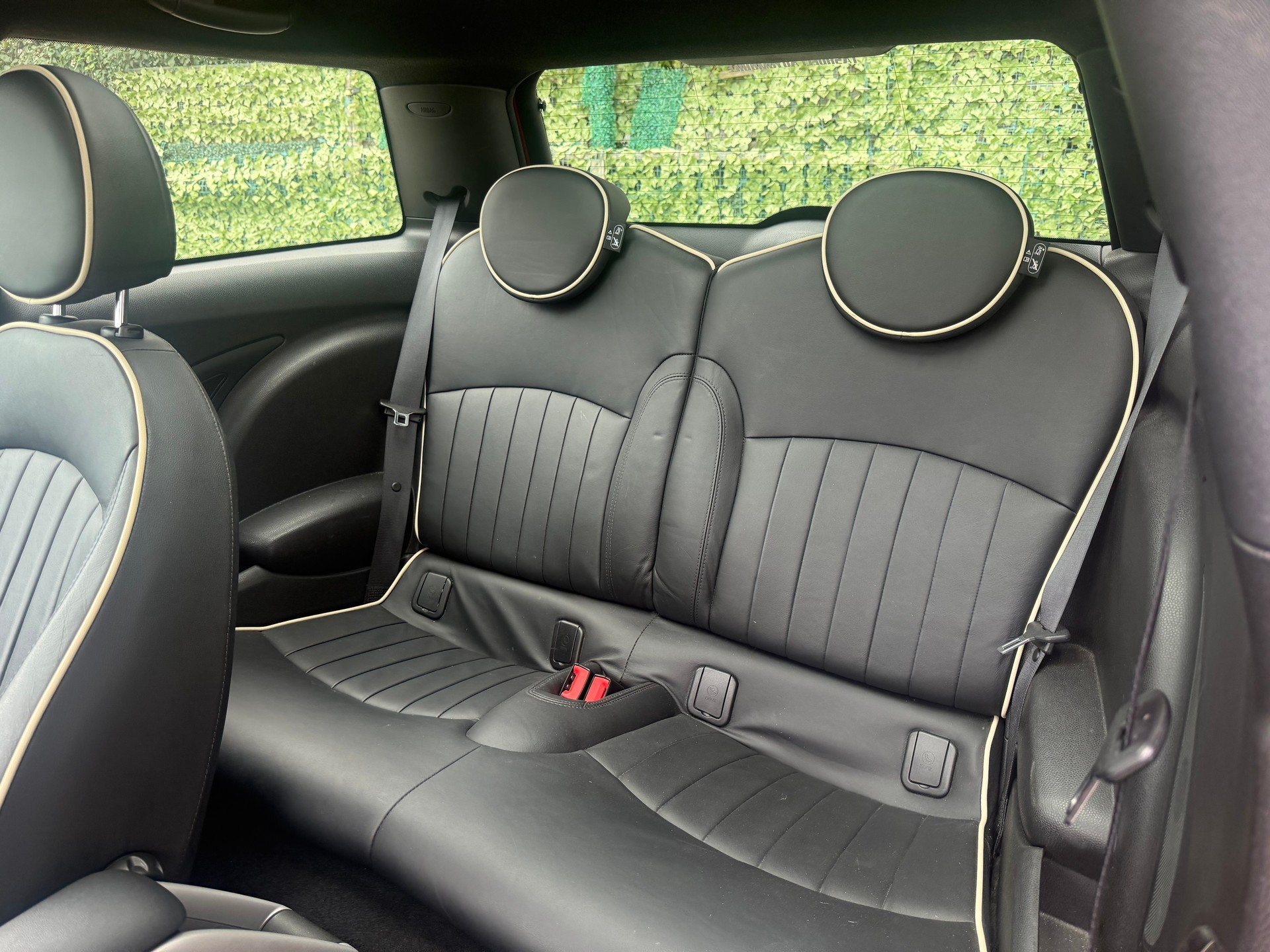 MINI Cooper John Cooper Works-image-17