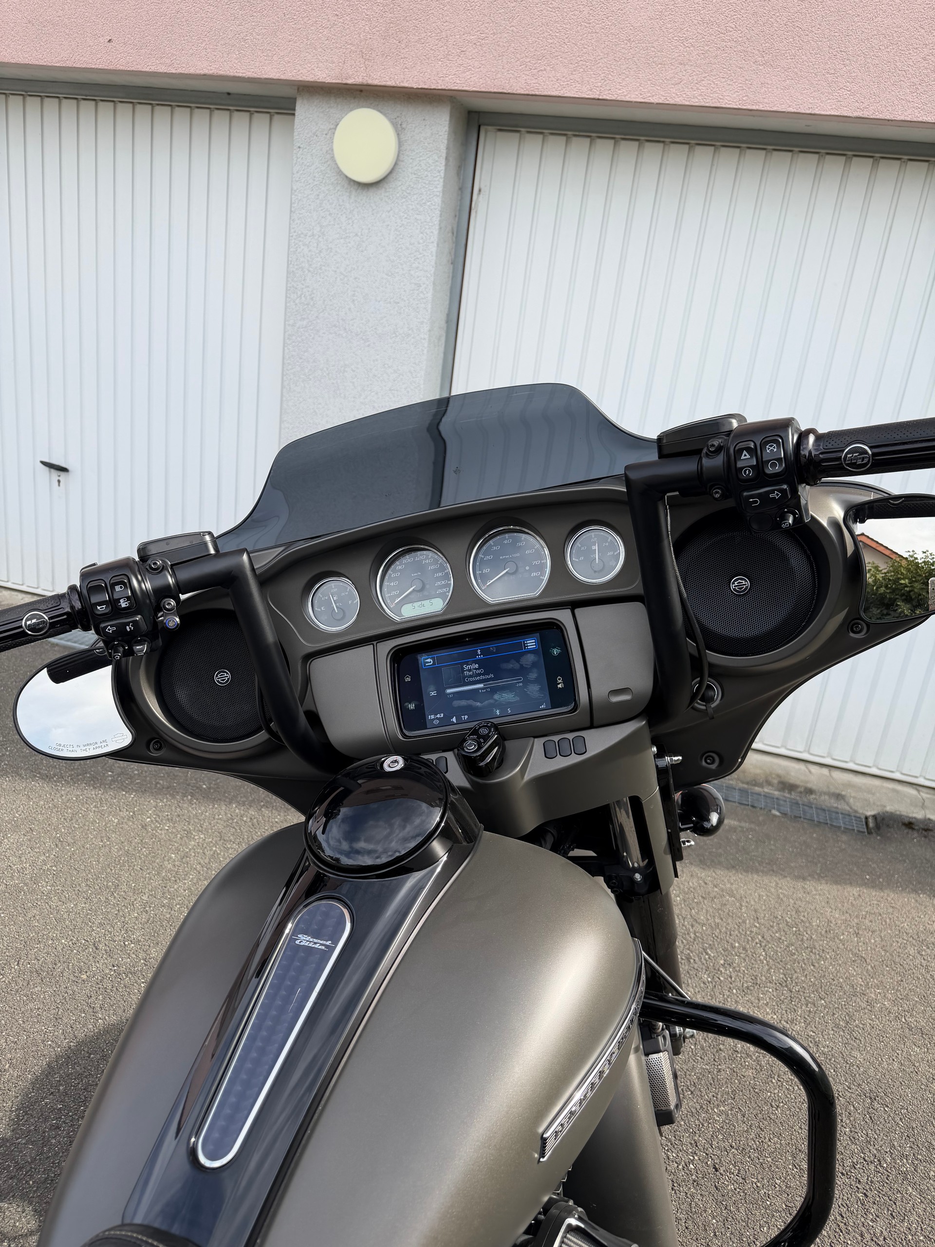 HARLEY-DAVIDSON FLHXS Street Glide Special 114-image-4