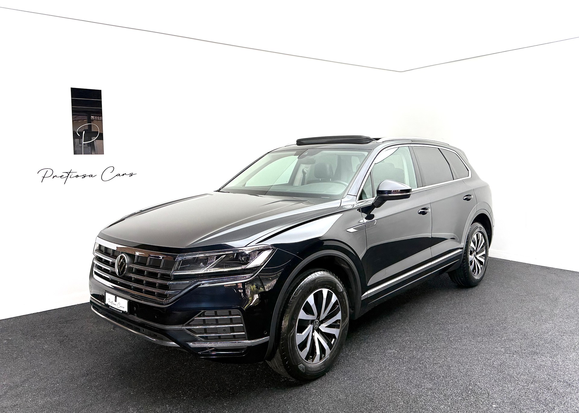VW Touareg 3.0 TDI Elegance Tiptronic-showroom-element-1