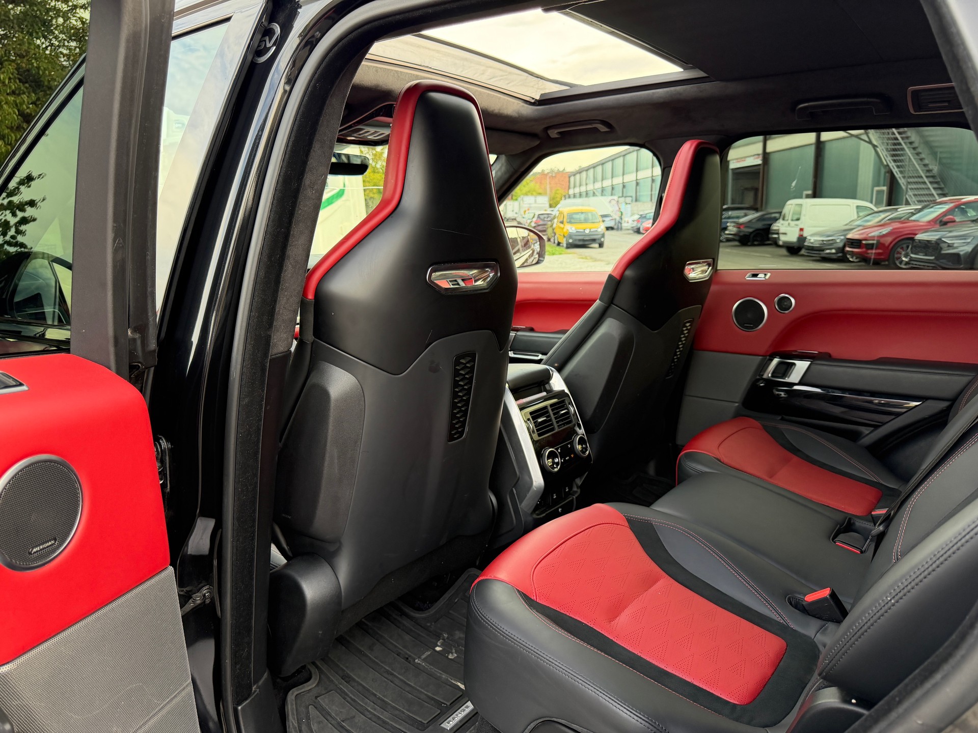 LAND ROVER Range Rover Sport 5.0 V8 S/C SVR Automatic-image-9