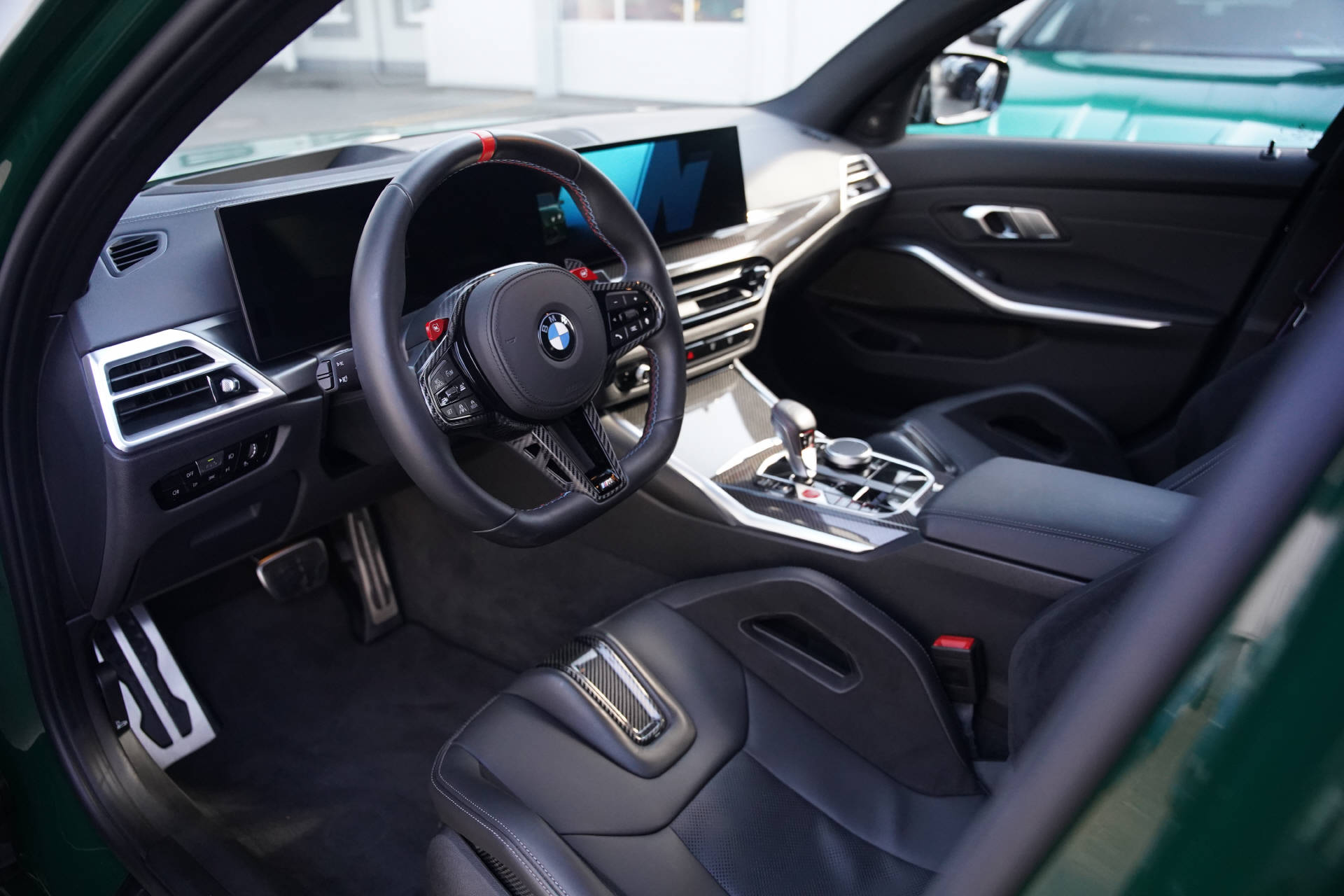 BMW M3 Touring xDrive Competition M LCI Irish Green-image-6