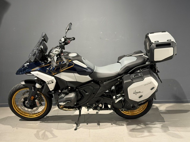 BMW R 1300 GS-image-3