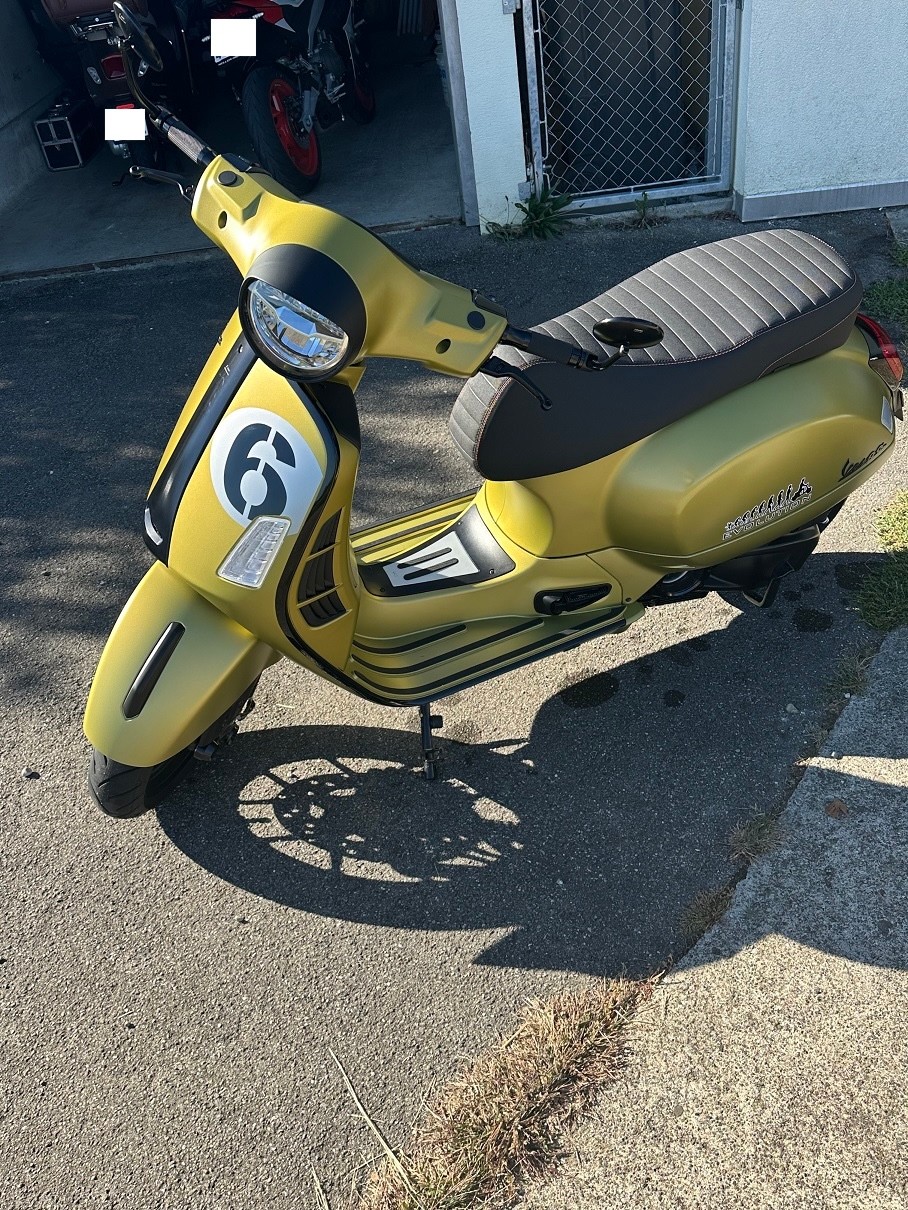 PIAGGIO Vespa GTS 300 Super Sport ABS-image-4