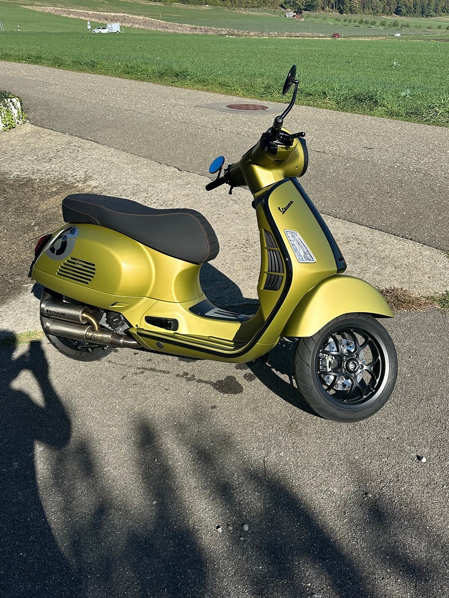 PIAGGIO Vespa GTS 300 Super Sport ABS-image-0