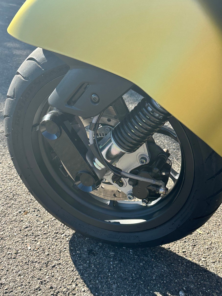 PIAGGIO Vespa GTS 300 Super Sport ABS-image-5