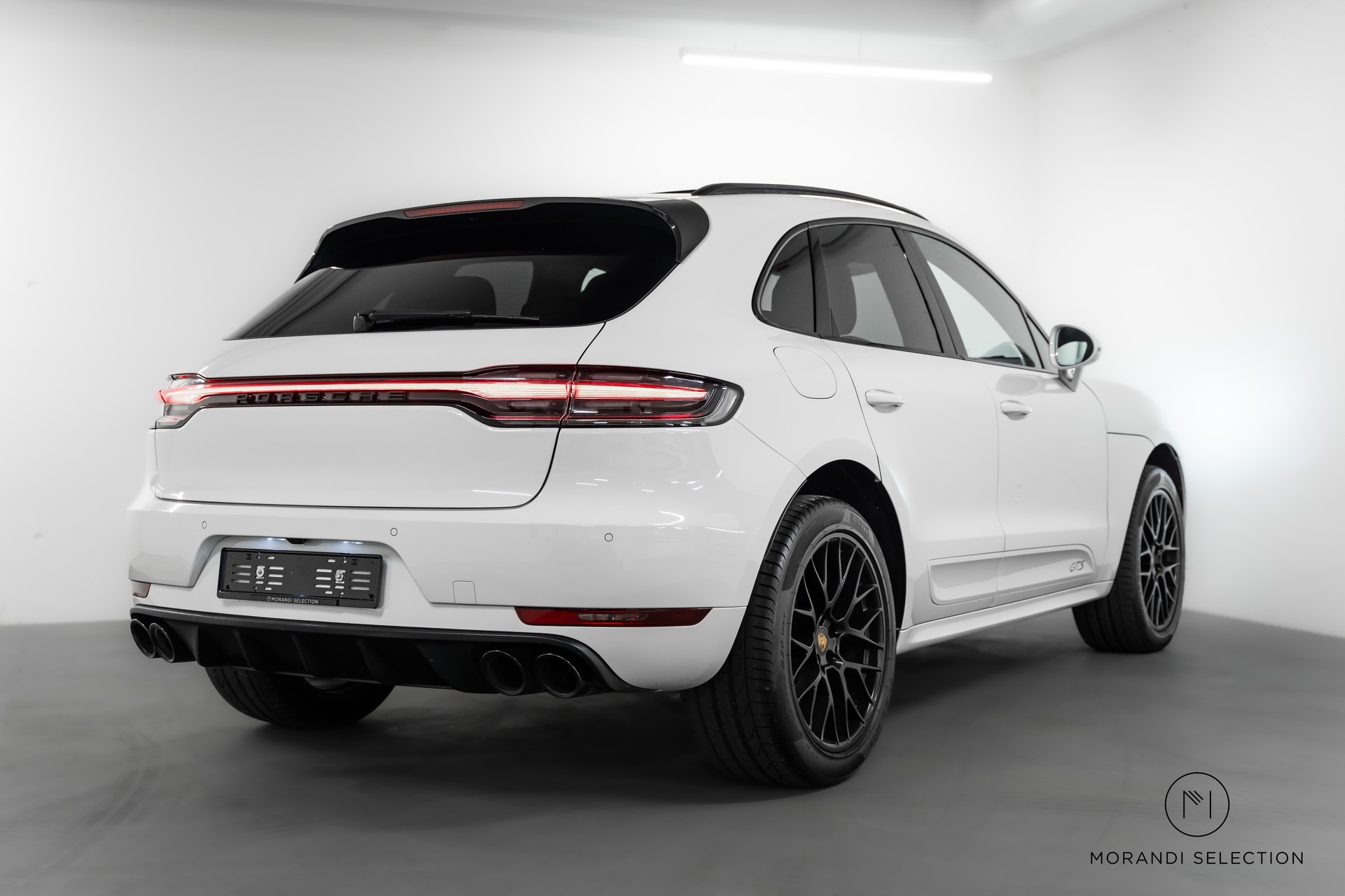 PORSCHE Macan 2.9 V6 GTS-showroom-element-2
