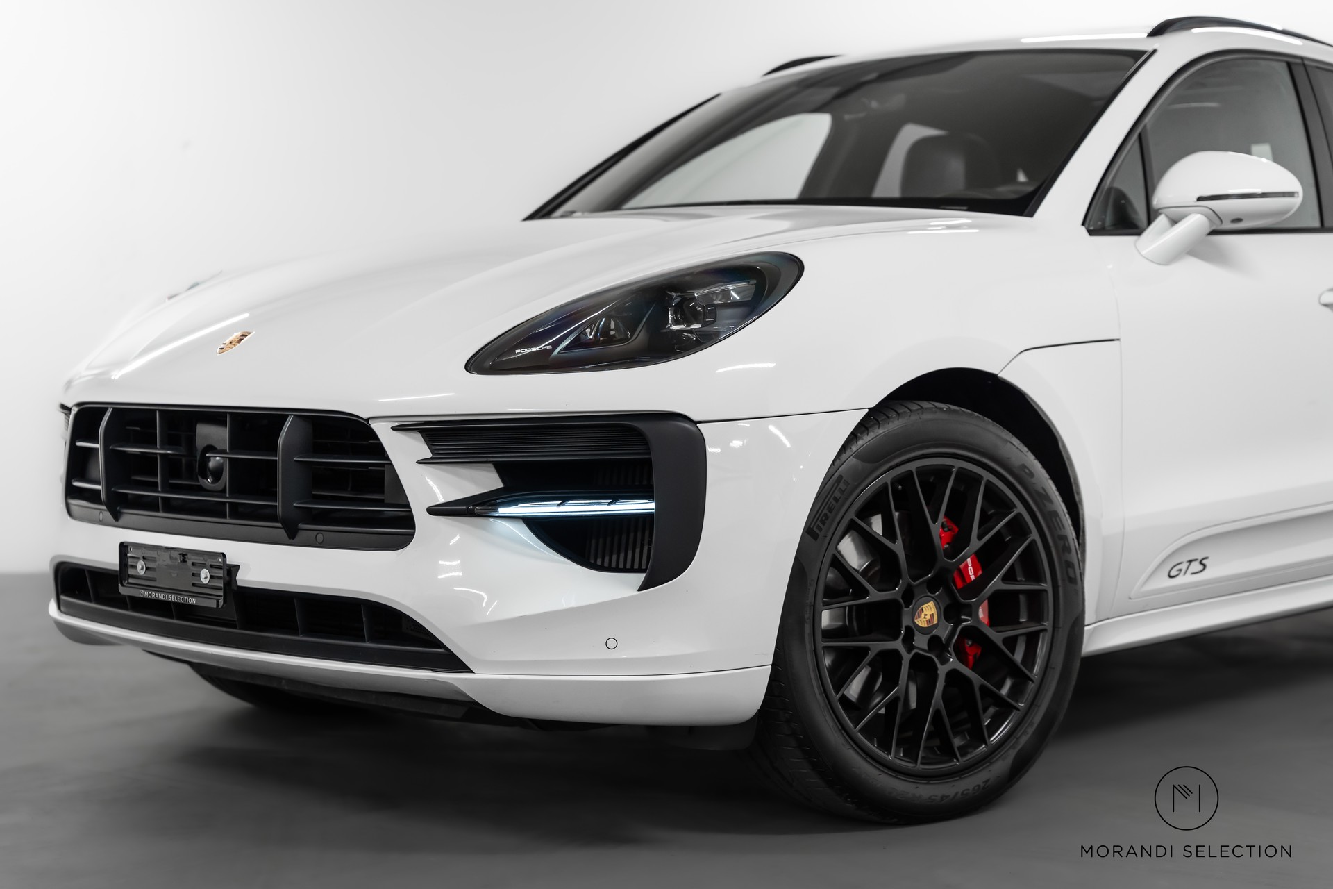 PORSCHE Macan 2.9 V6 GTS-showroom-element-3