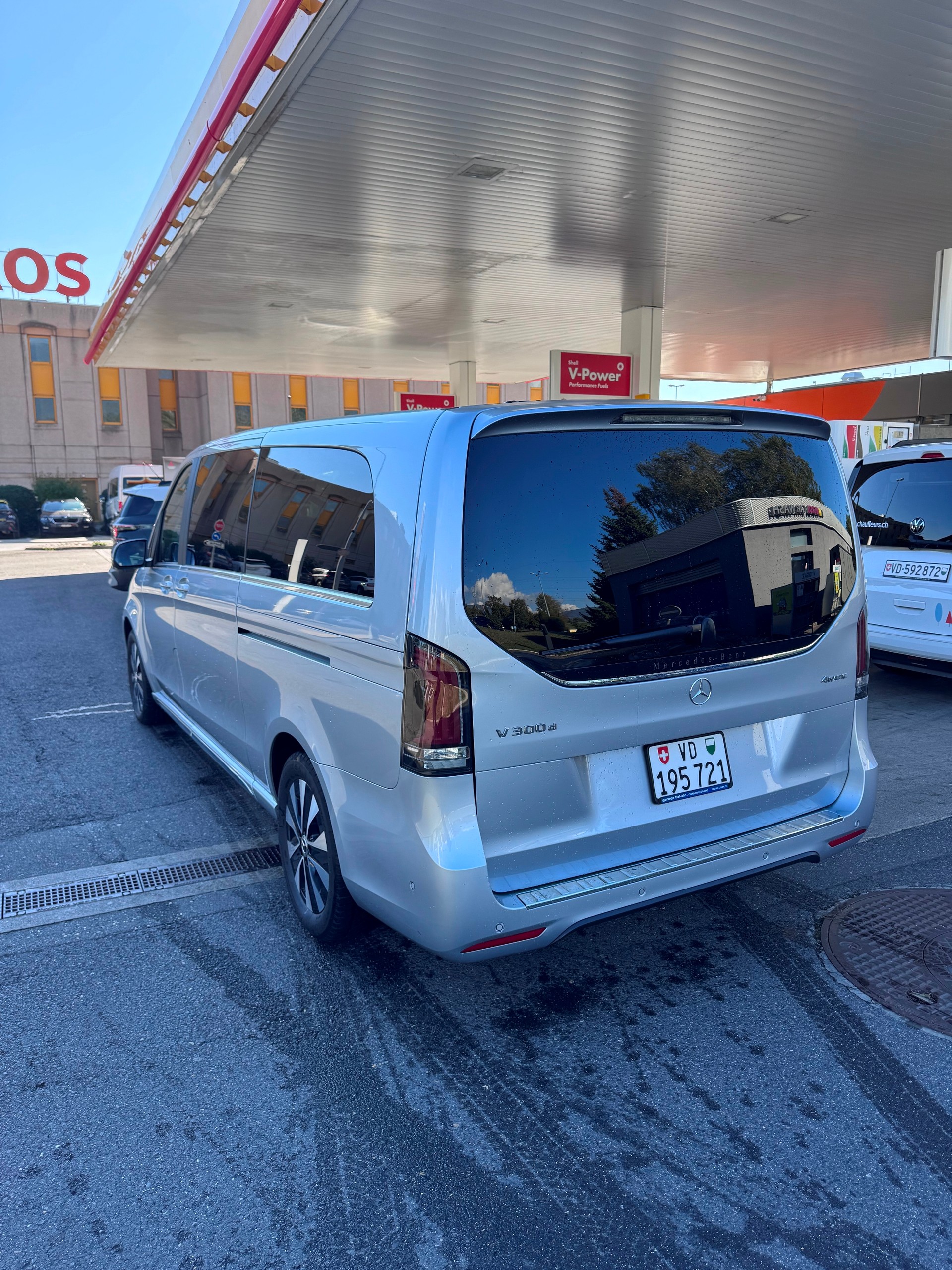 MERCEDES-BENZ V 300 D Exclusive EL AWD-image-3