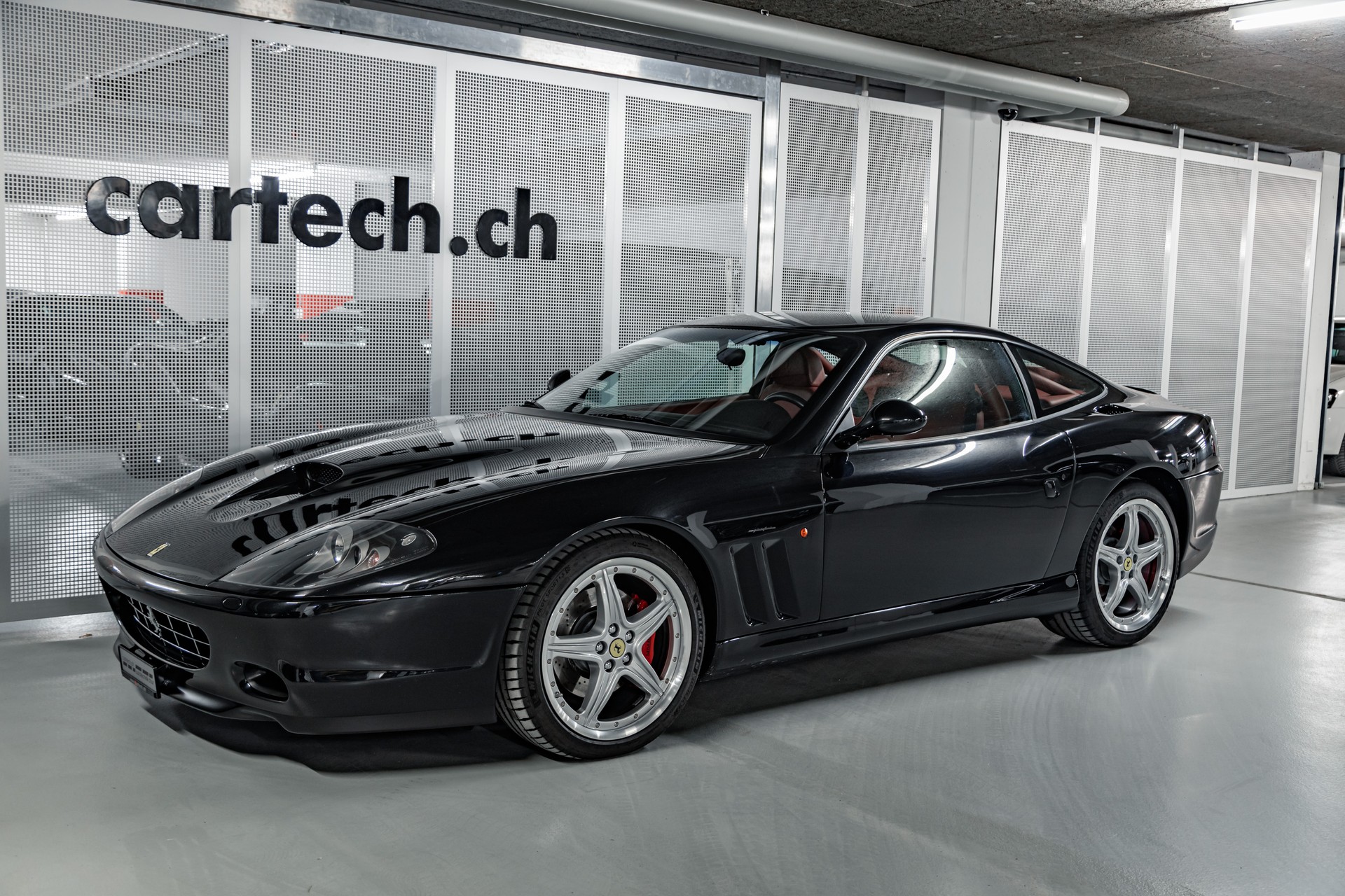 FERRARI 575M Maranello F1-showroom-element-2