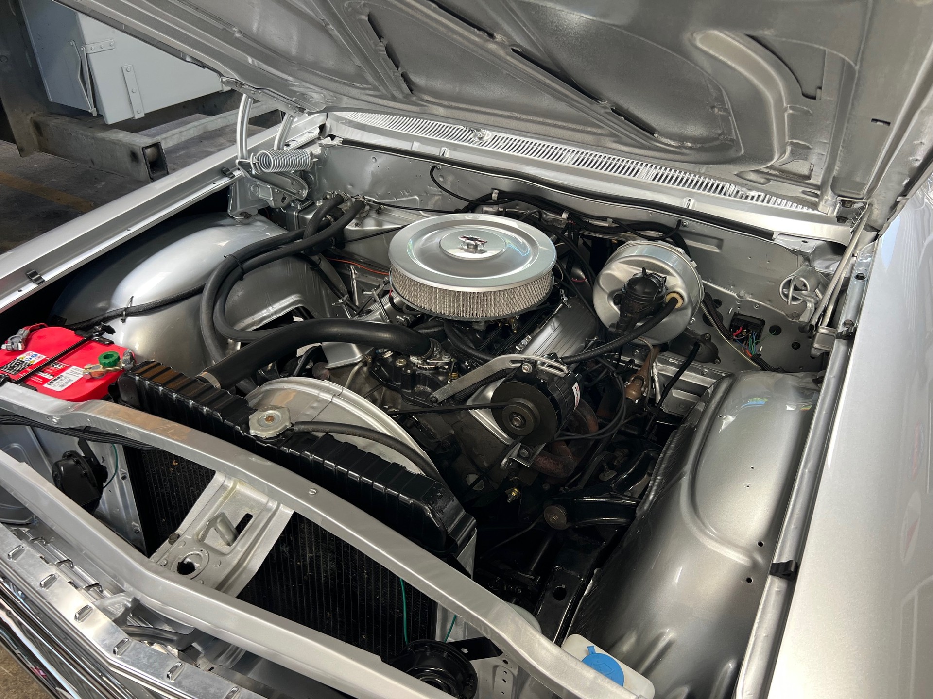 CHEVROLET Impala SS-image-12
