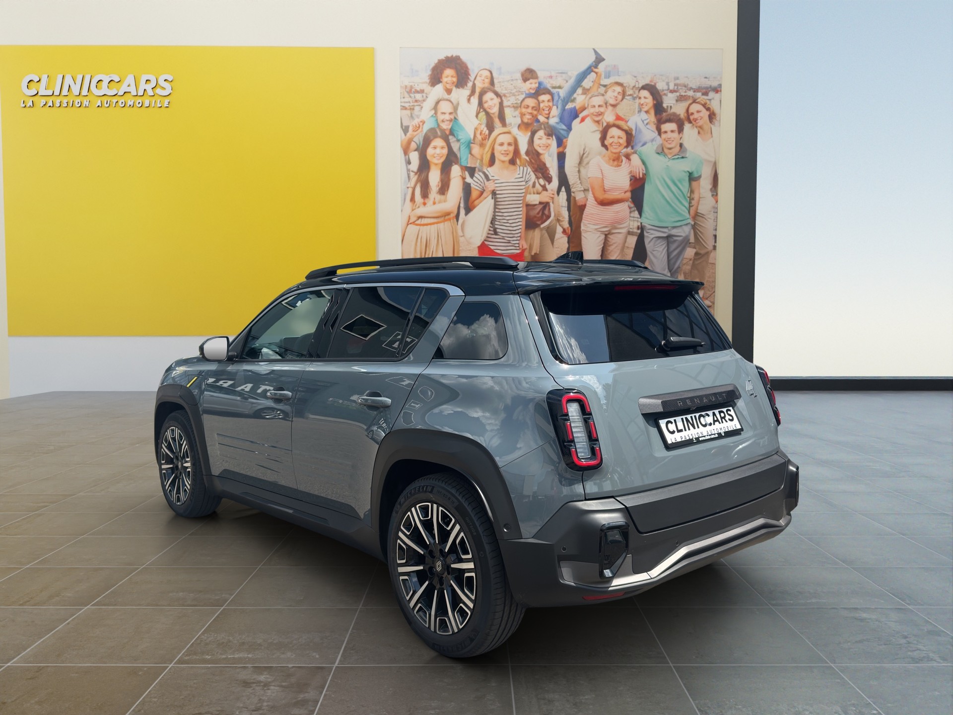 RENAULT R4 E-Tech Comfort Range 52 kWh Iconic-showroom-element-2