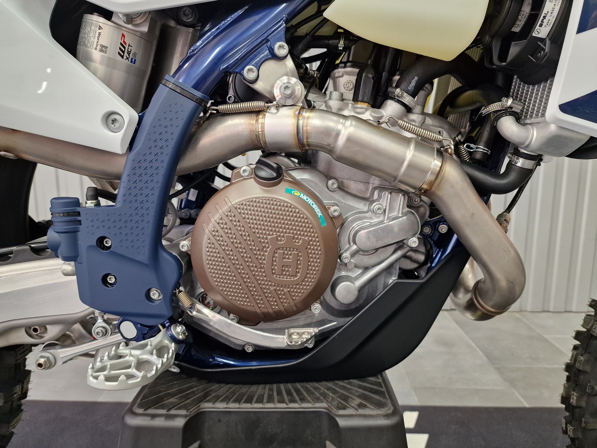 HUSQVARNA FE 450-image-7
