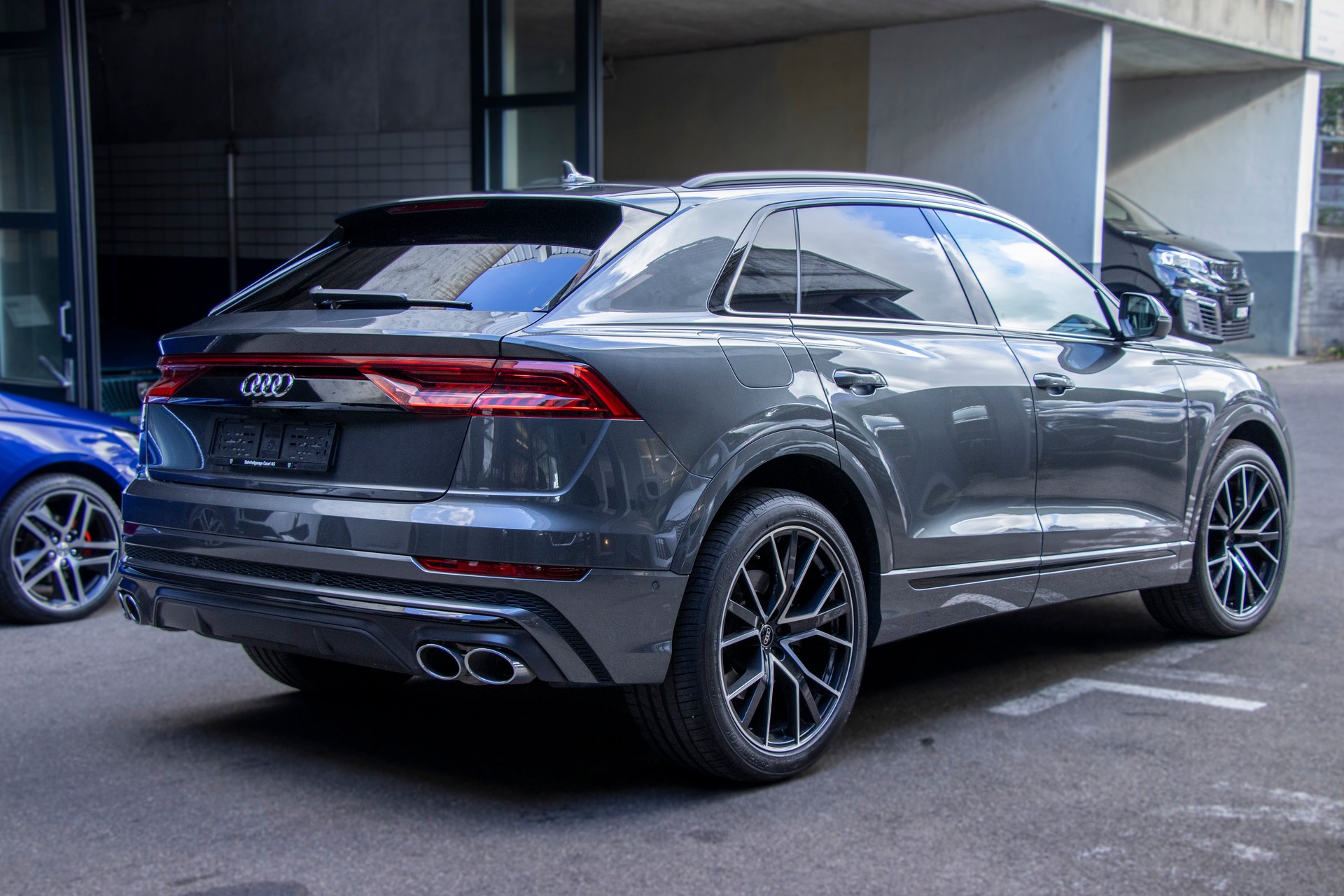 AUDI SQ8 TFSI quattro tiptronic-showroom-element-2