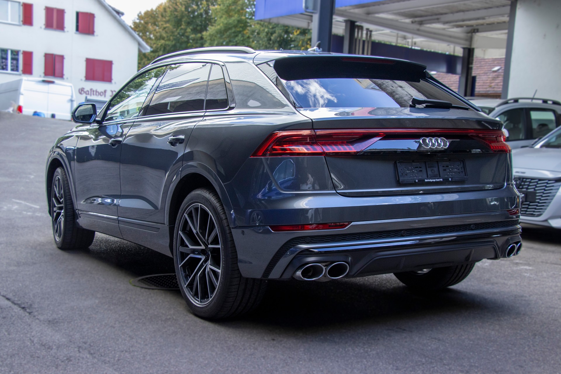 AUDI SQ8 TFSI quattro tiptronic-showroom-element-1