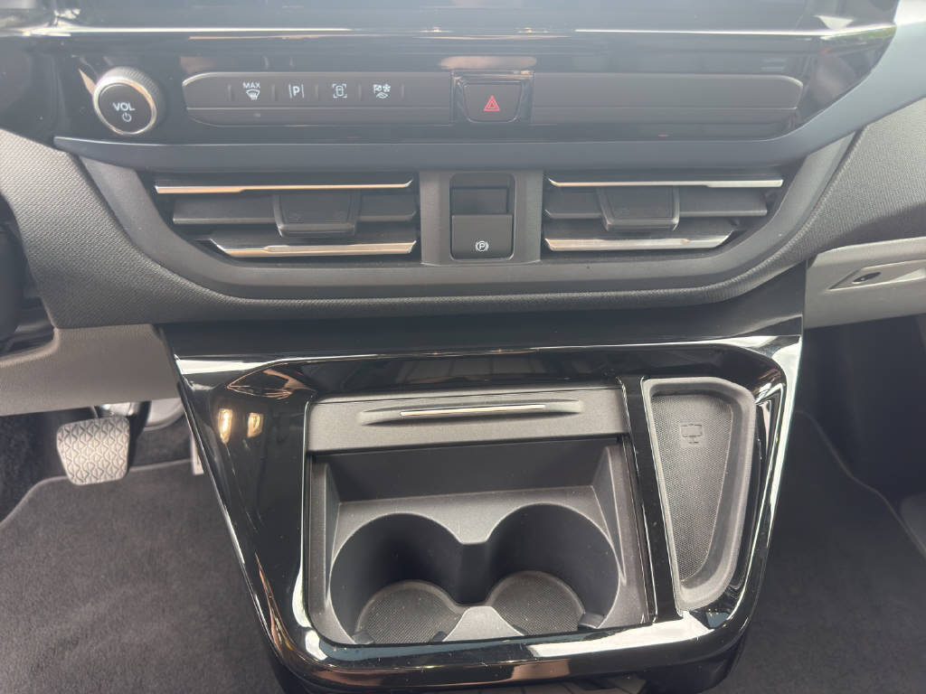 FORD Transit Custom Nugget 320 L2 2.0 EcoBlue 170 Active-image-6