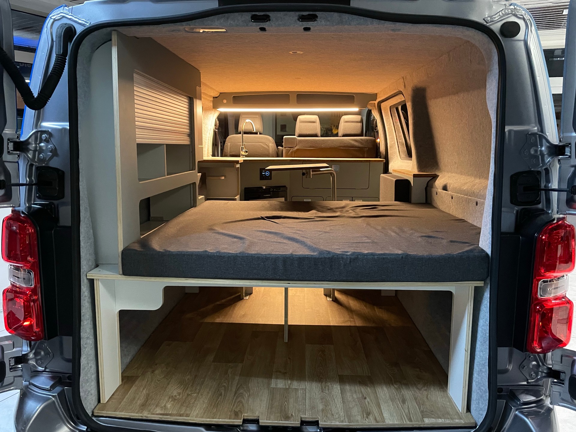 OPEL Vivaro XL "Silvaplana Look"-image-16