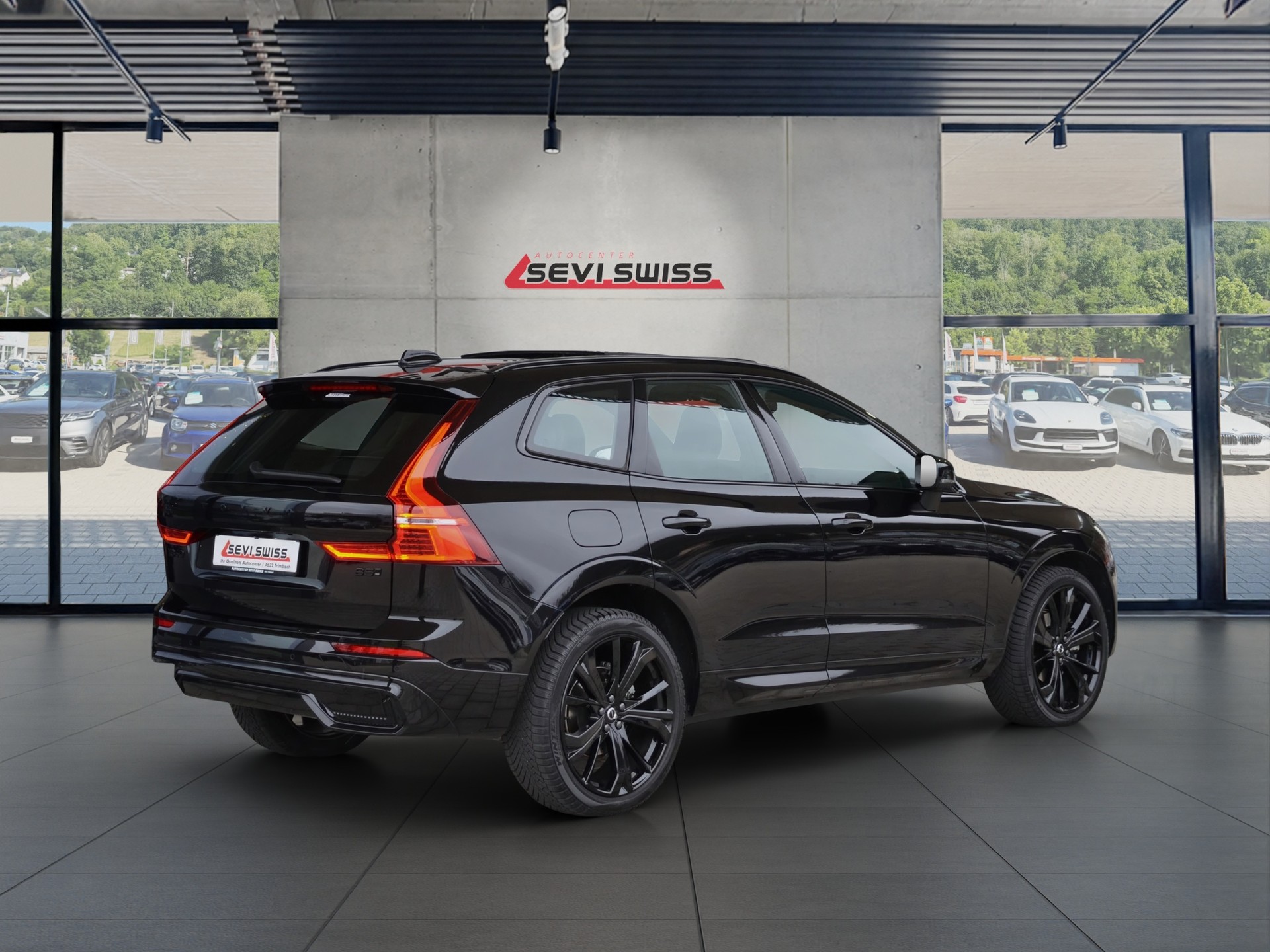 VOLVO XC60 B5 Benzin Mild Hybrid AWD Ultra Dark Geartronic*Ab MFK,Werksgarantie bis 06.2026*-showroom-element-2