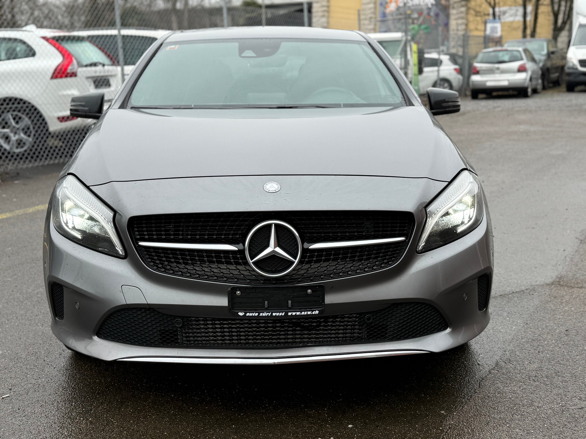 MERCEDES-BENZ A 200 Urban 7G-DCT-image-1