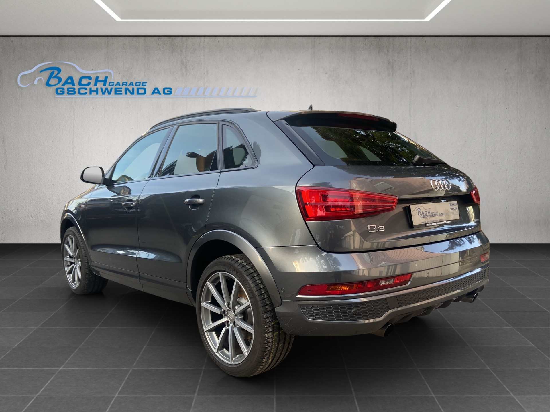 AUDI Q3 2.0 TFSI sport quattro S-tronic-image-4