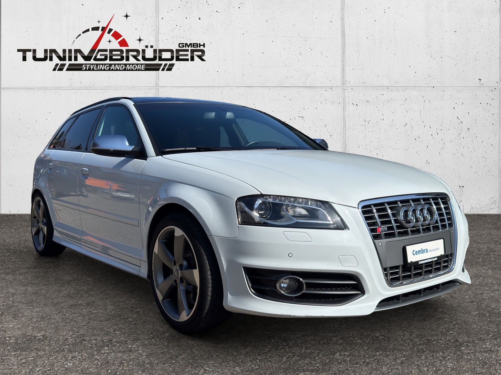 AUDI S3 Sportback 2.0 TFSI quattro S-tronic ABT-showroom-element-1