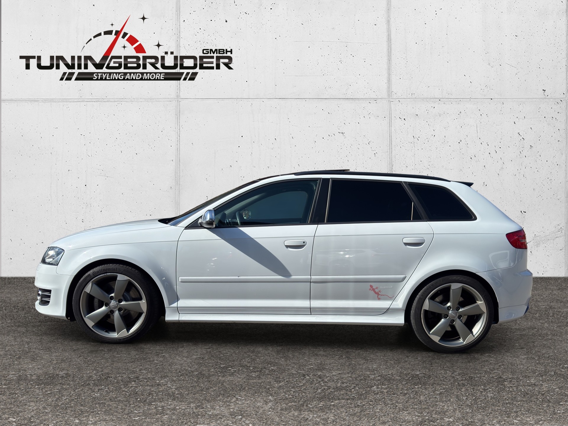 AUDI S3 Sportback 2.0 TFSI quattro S-tronic ABT-showroom-element-3