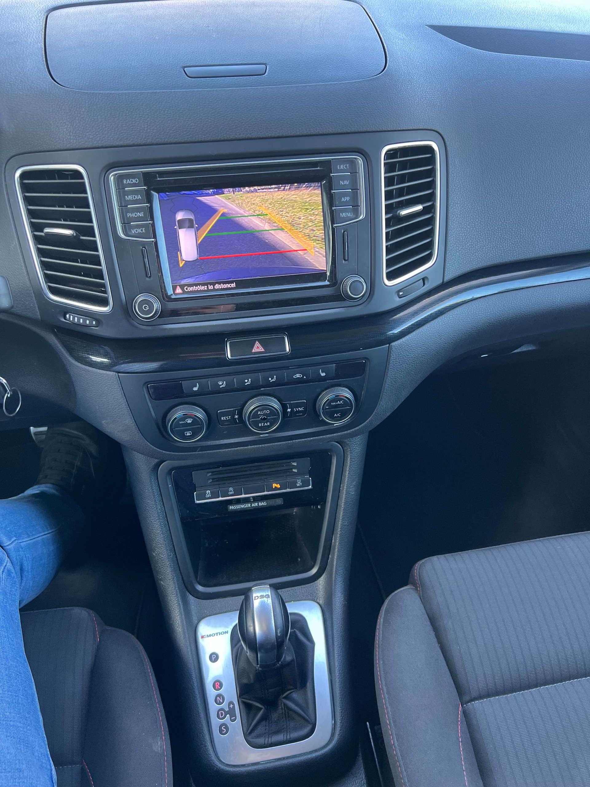 VW Sharan 2.0 TDI BMT Sound 4Motion DSG-image-11