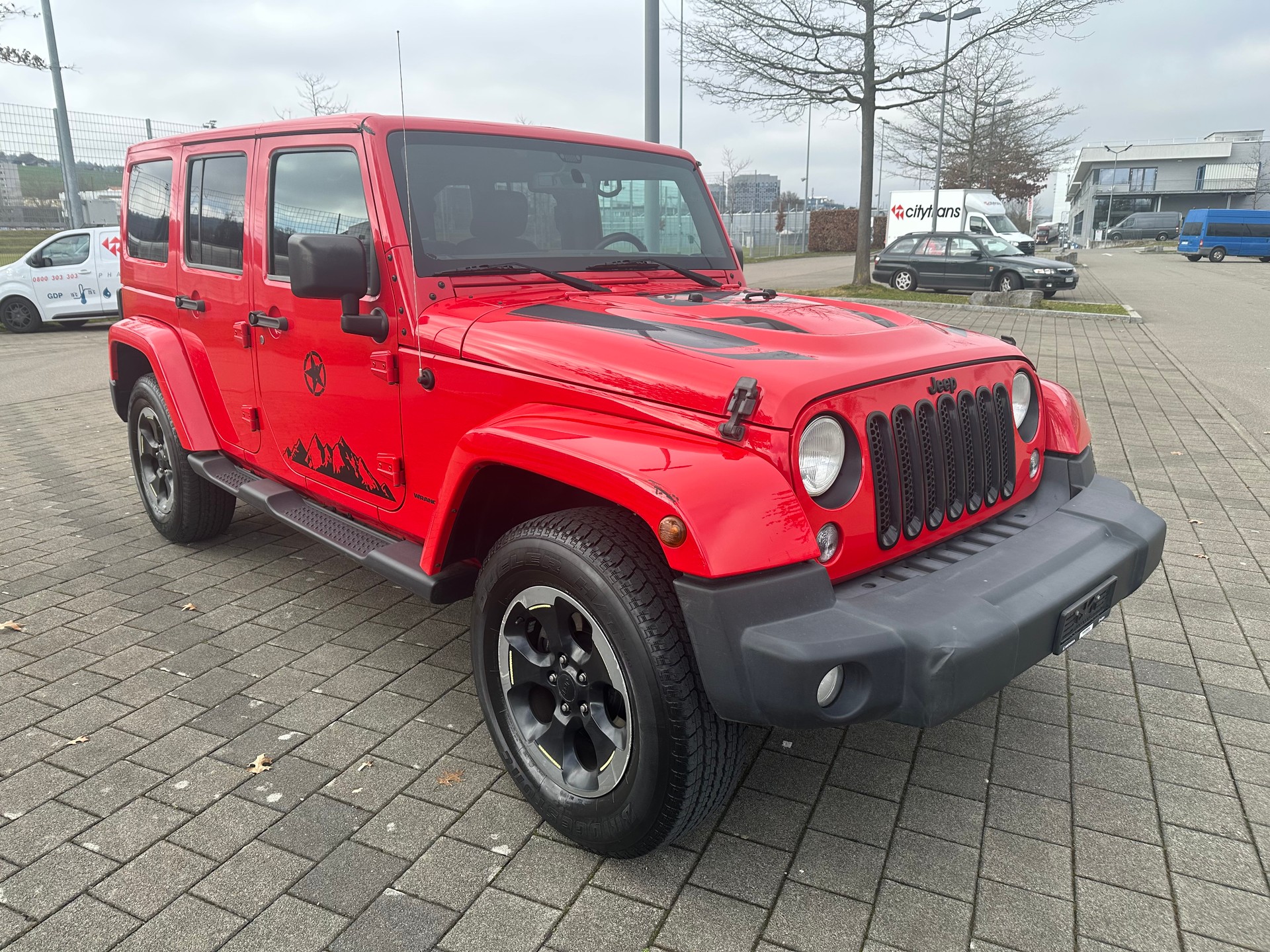 JEEP Wrangler 2.8CRD Unlimited Sahara X Automatic Hardtop-showroom-element-2