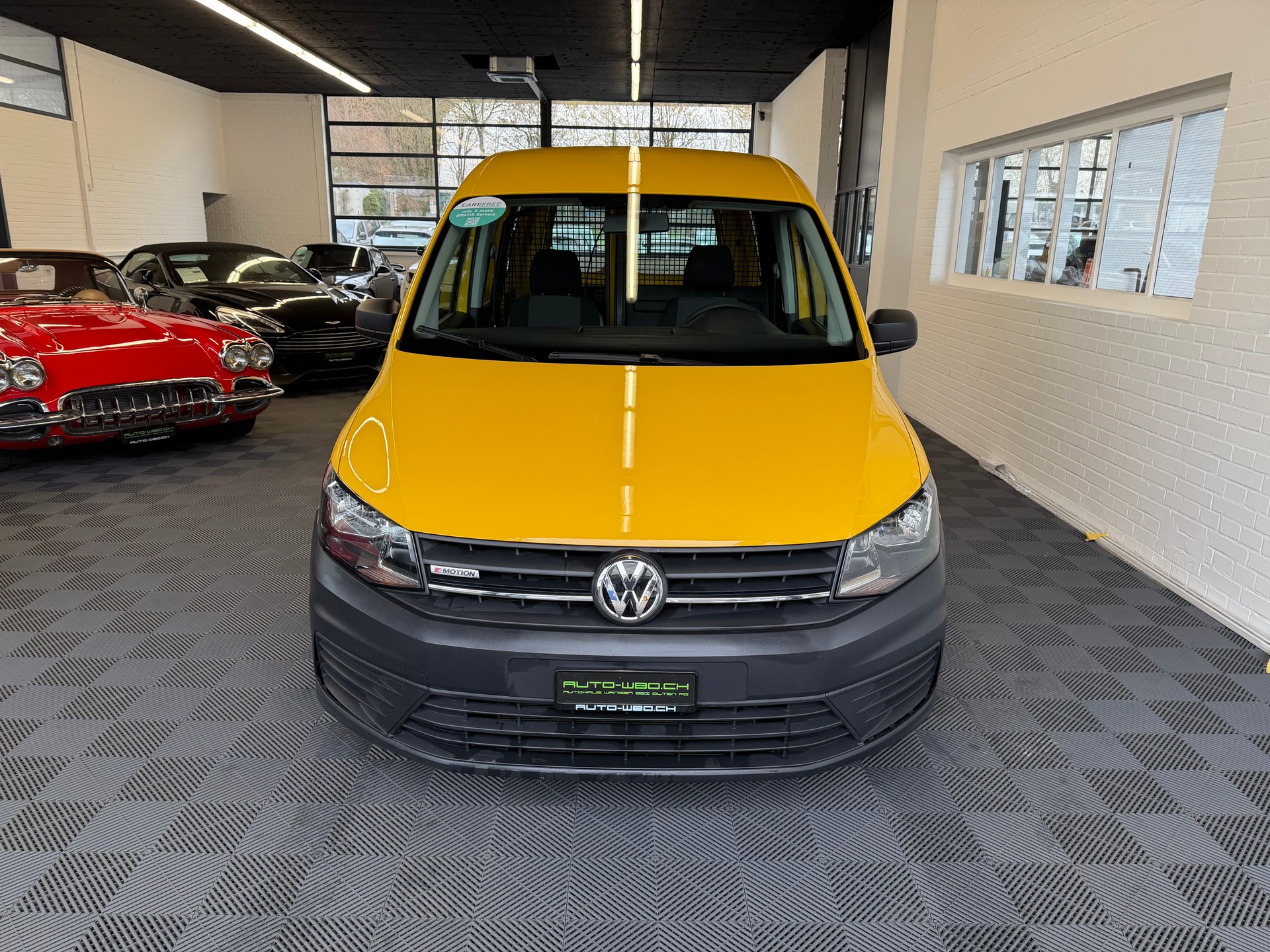 VW Caddy 2.0TDI 4Motion BlueMotion Technology-image-6