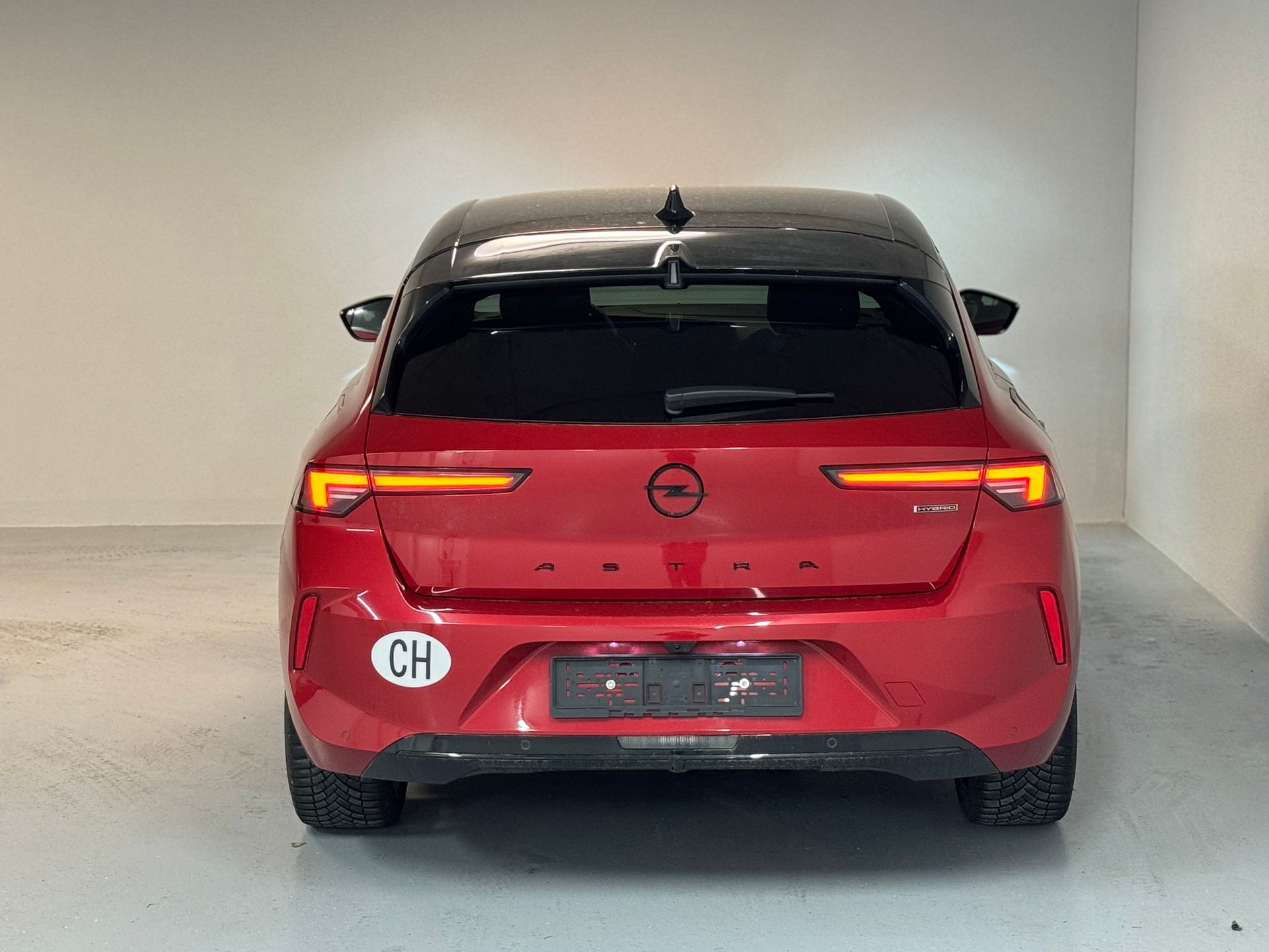 OPEL Astra 1.6 PHEV Turbo Swiss Plus A-image-4