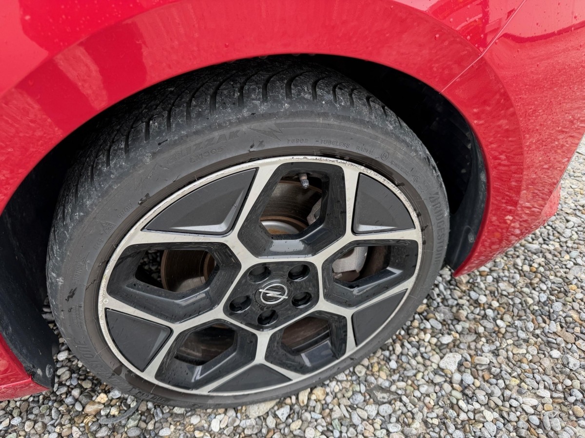 OPEL Astra 1.6 PHEV Turbo Swiss Plus A-image-9