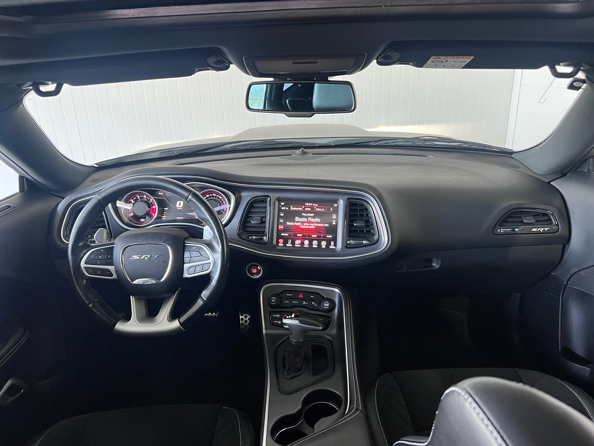 DODGE SRT 392 6.4 V8 HEMI-image-19