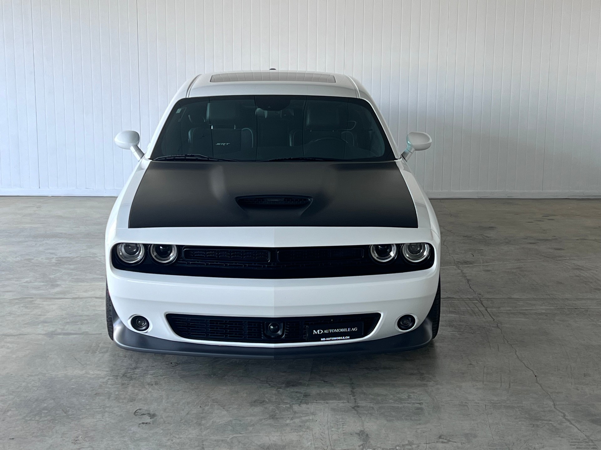 DODGE SRT 392 6.4 V8 HEMI-showroom-element-3