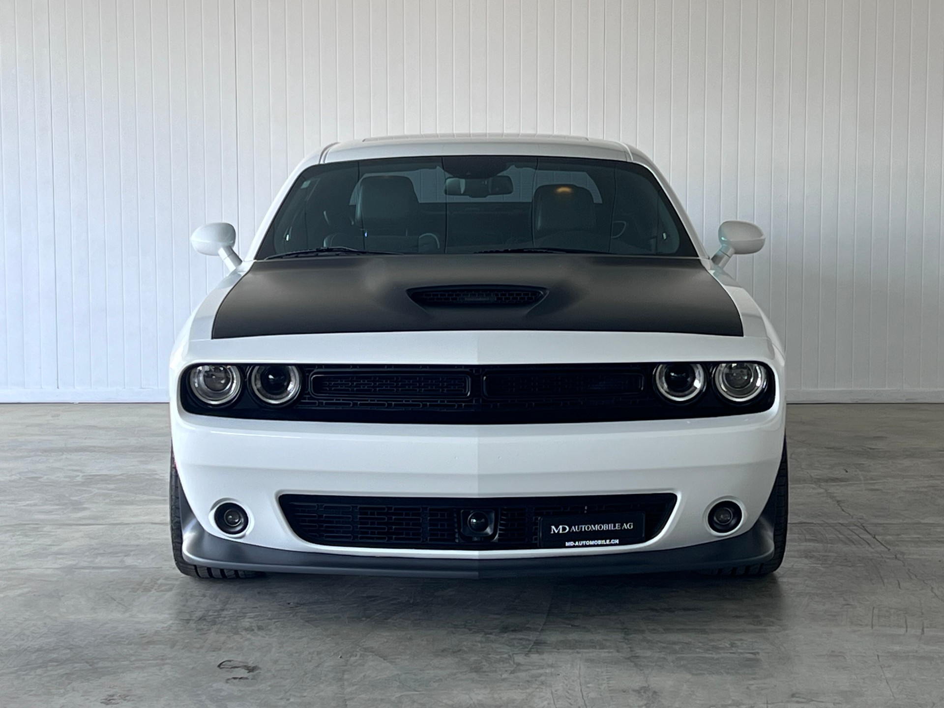 DODGE SRT 392 6.4 V8 HEMI-image-4