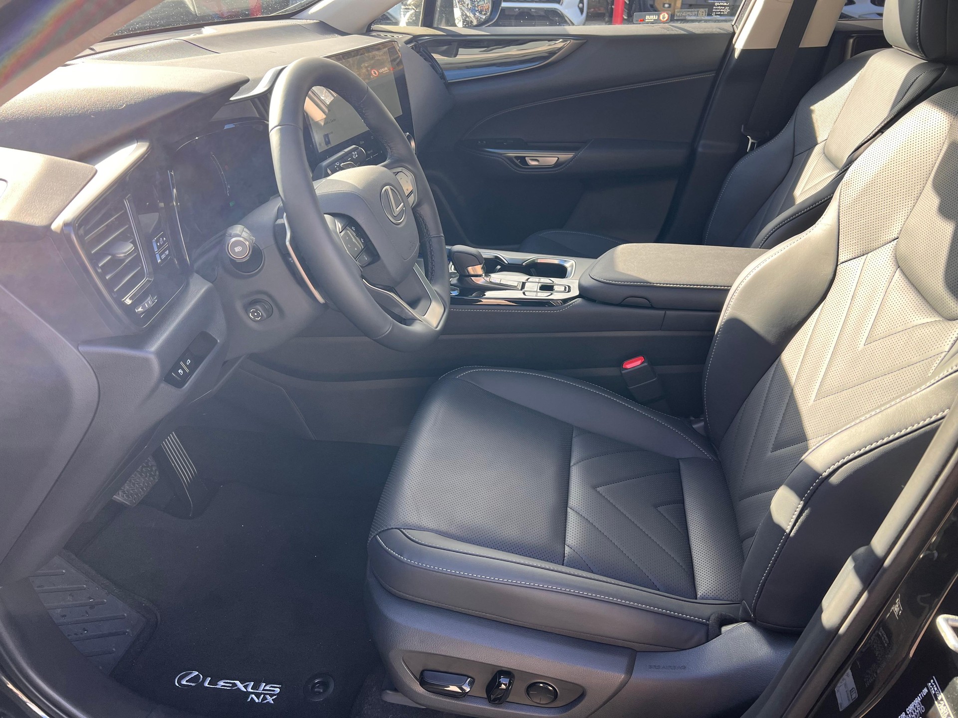 LEXUS NX 450h+ Excellence-image-8
