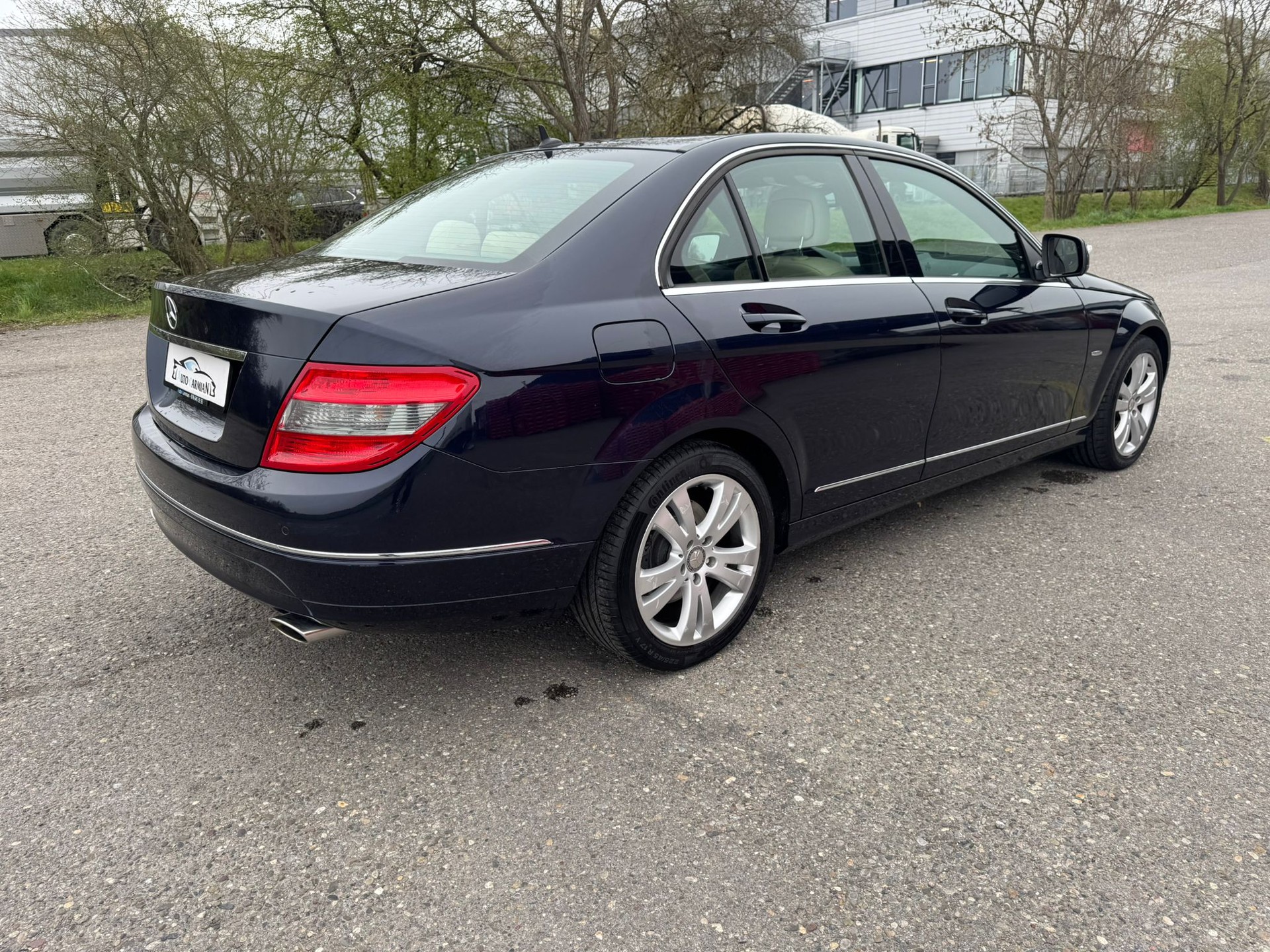 MERCEDES-BENZ C 230 Avantgarde 7G-Tronic-image-5